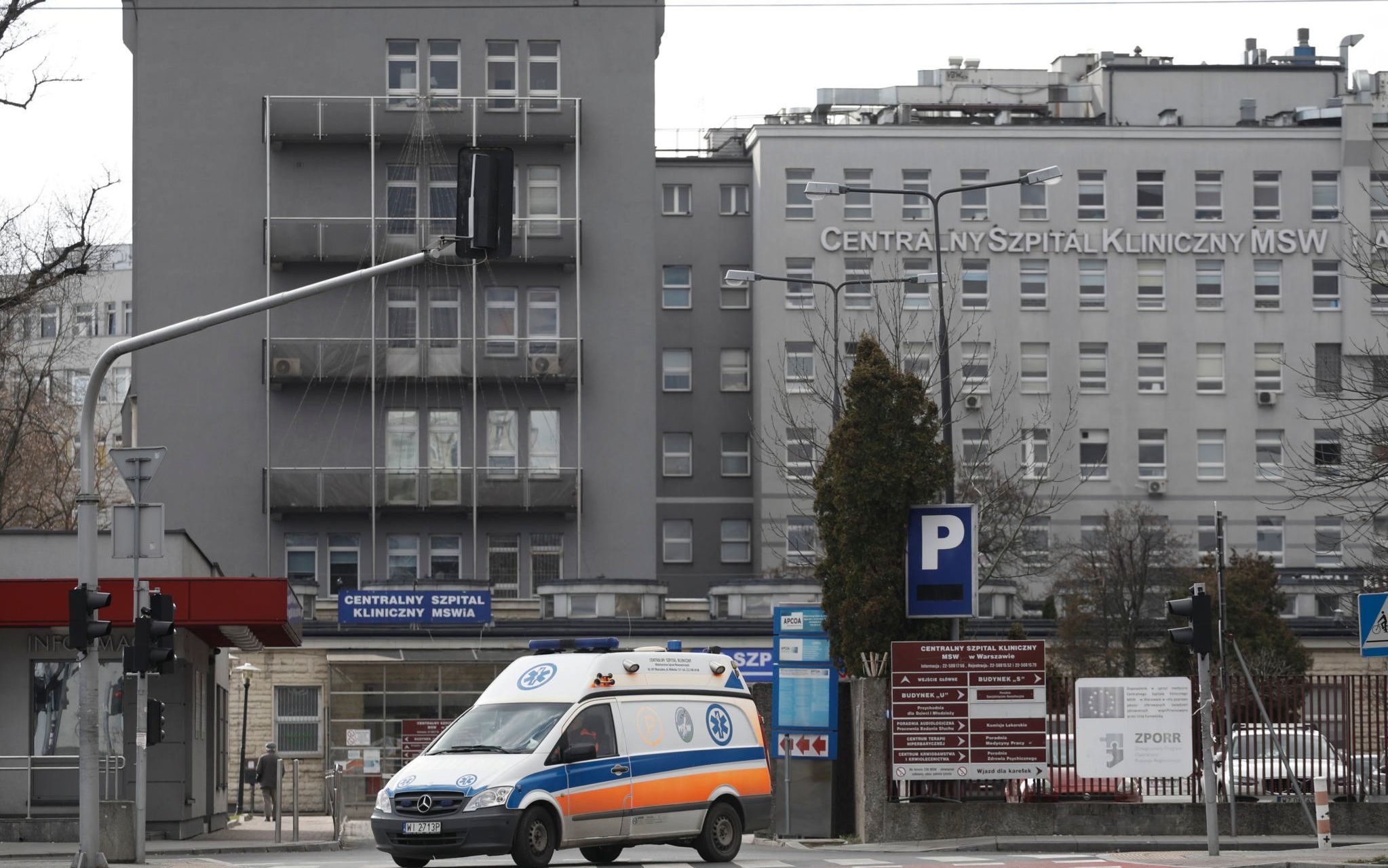 13.03.2020 Warszawa , ulica Woloska , Szpital Ministerstwa Spraw Wewnetrznych i Administracji , ktory ma zostac przeksztalcony w szpital zakazny w zwiazku z epidemia koronawirusa .
Fot. Maciek Jazwiecki / Agencja Gazeta