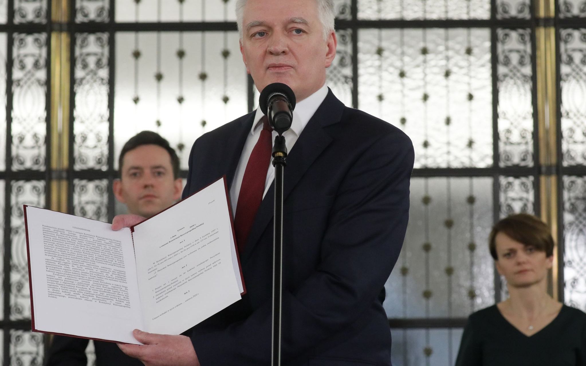 03.04.2020 Warszawa . Sejm . Drugi dzien 9 posiedzenia Sejmu IX kadencji w czasie epidemii koronawirusa . Od lewej: wiceminister obrony narodowej Marcin Ociepa , minister nauki i szkolnictwa wyzszego Jaroslaw Gowin , minister rozwoju Jadwiga Emilewicz podczas konferencji prasowej ministra nauki i szkolnictwa wyzszego Jaroslawa Gowina .
Fot. Slawomir Kaminski / Agencja  Gazeta