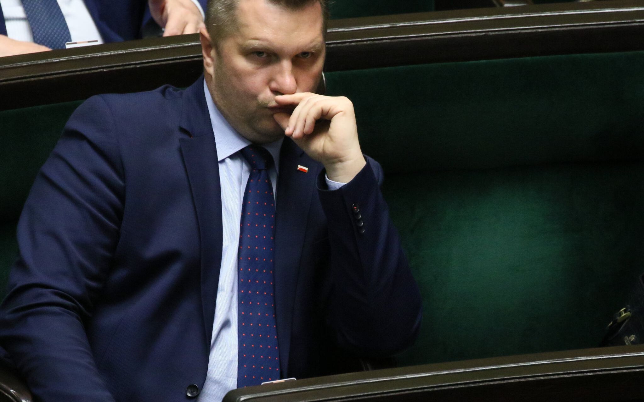 02.06.2020 Warszawa , ulica Wiejska . Trzeci dzien 12 . posiedzenia Sejmu IX kadencji . Przemyslaw Czarnek podczas glosowan nad poprawkami Senatu do ustawy o wyborach prezydenckich w 2020 roku .
Fot. Slawomir Kaminski / Agencja Gazeta