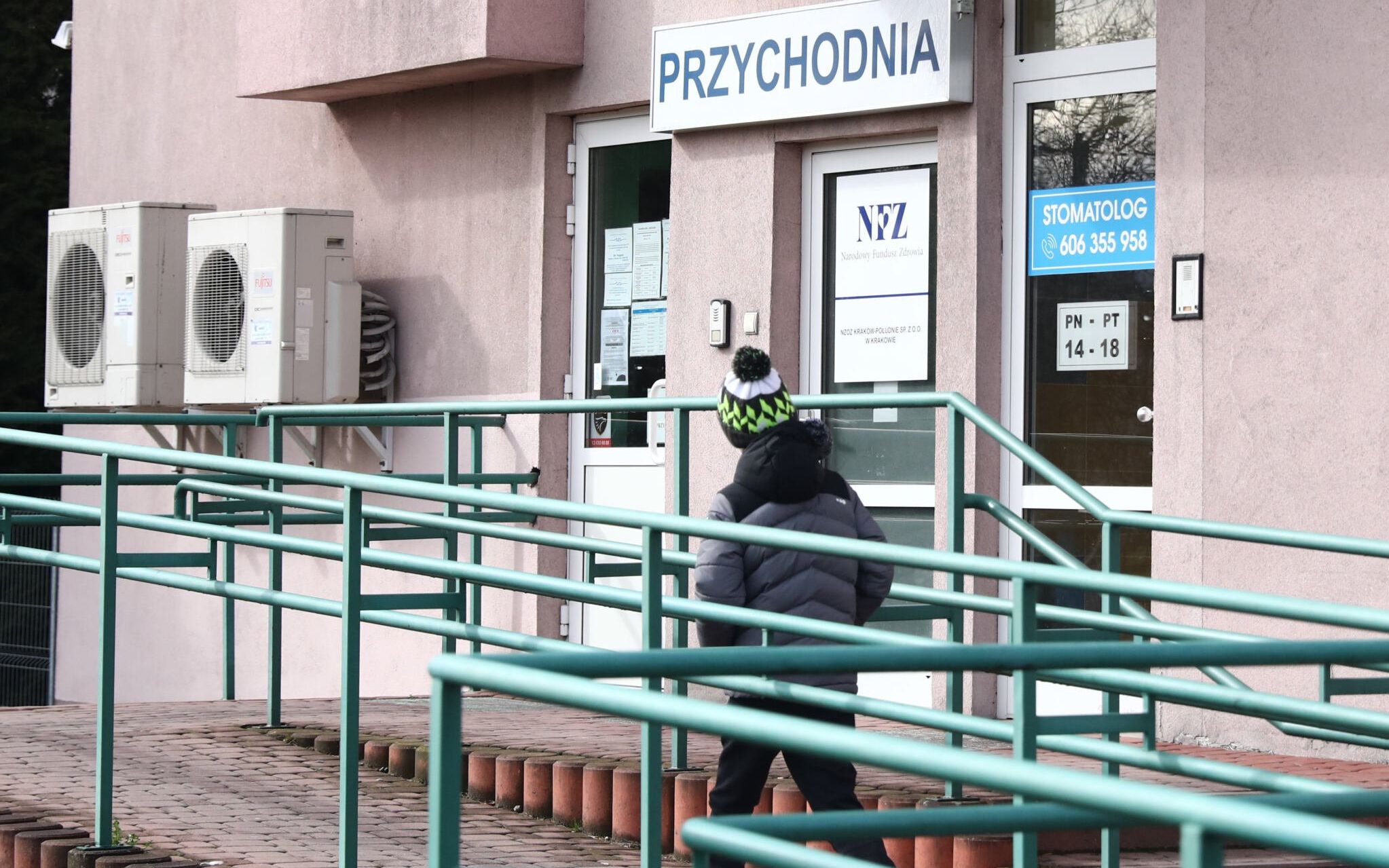 11.03.2020 Krakow , ul. Plaszowska 63 . Przychodnia medyczna . 
Fot. Jakub Porzycki / Agencja Gazeta
