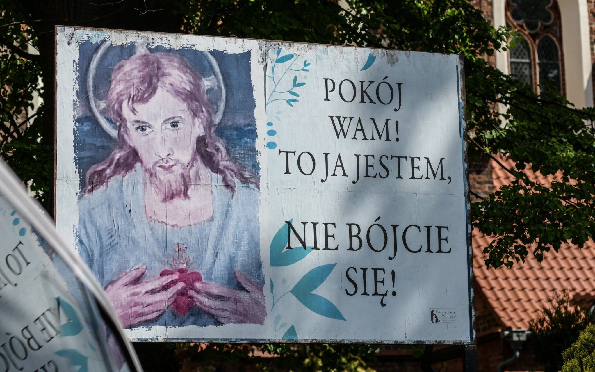 17.05.2020 Sycow . Kosciol pod wezwaniem Swietych Apostolow Piotra i Pawla . Parafia , w ktorej przebywal , oskarzony o pedofilie , opisywany w filmie braci Sekielskich '' Zabawa w chowanego '', ksiadz Hajdasz .
Fot. Tomasz Pietrzyk / Agencja Gazeta