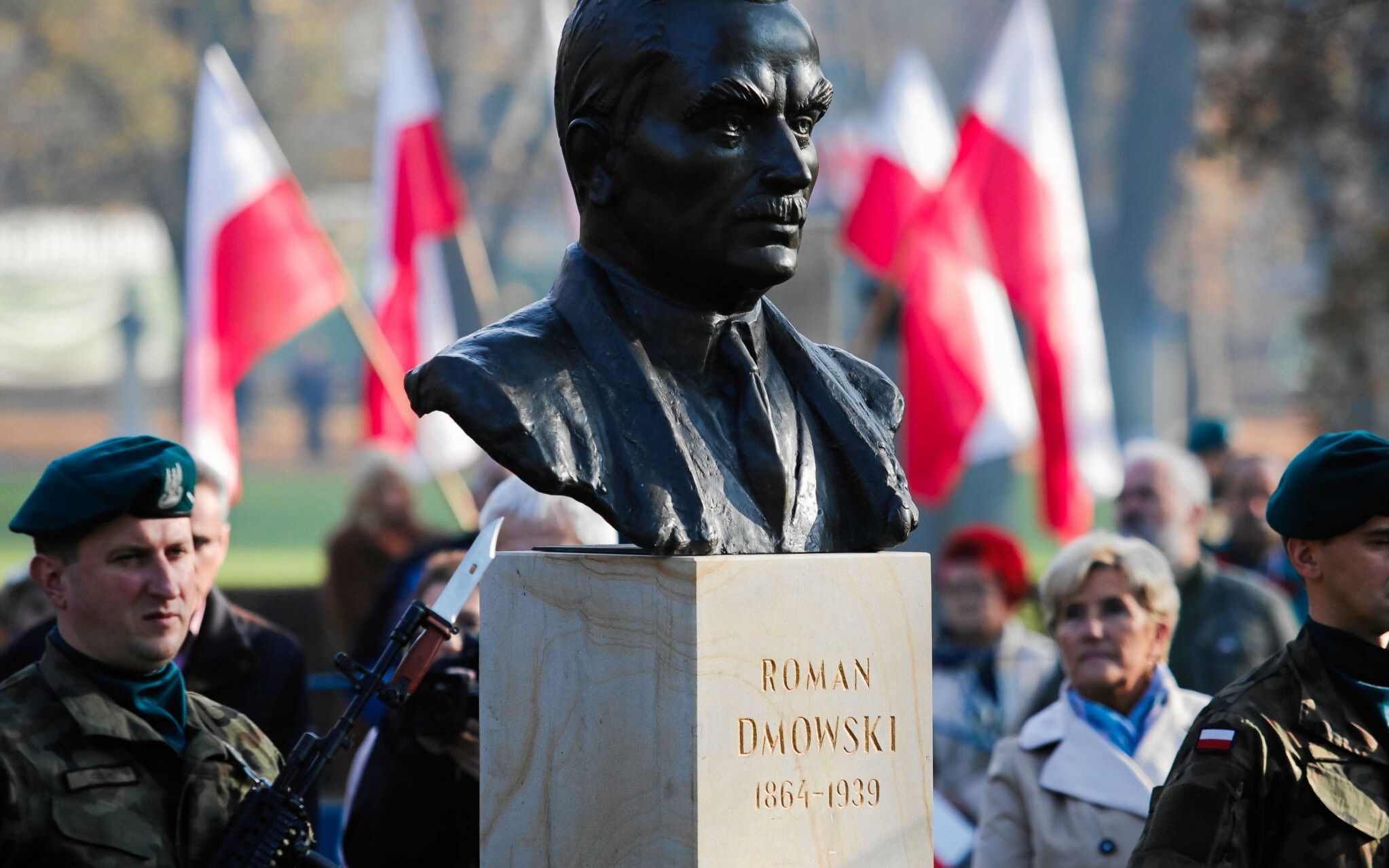 10.11.2018 Krakow , Park Jordana . Odsloniecie nowych pomnikow , w tym Romana Dmowskiego . 

Fot. Jakub Wlodek / Agencja Gazeta