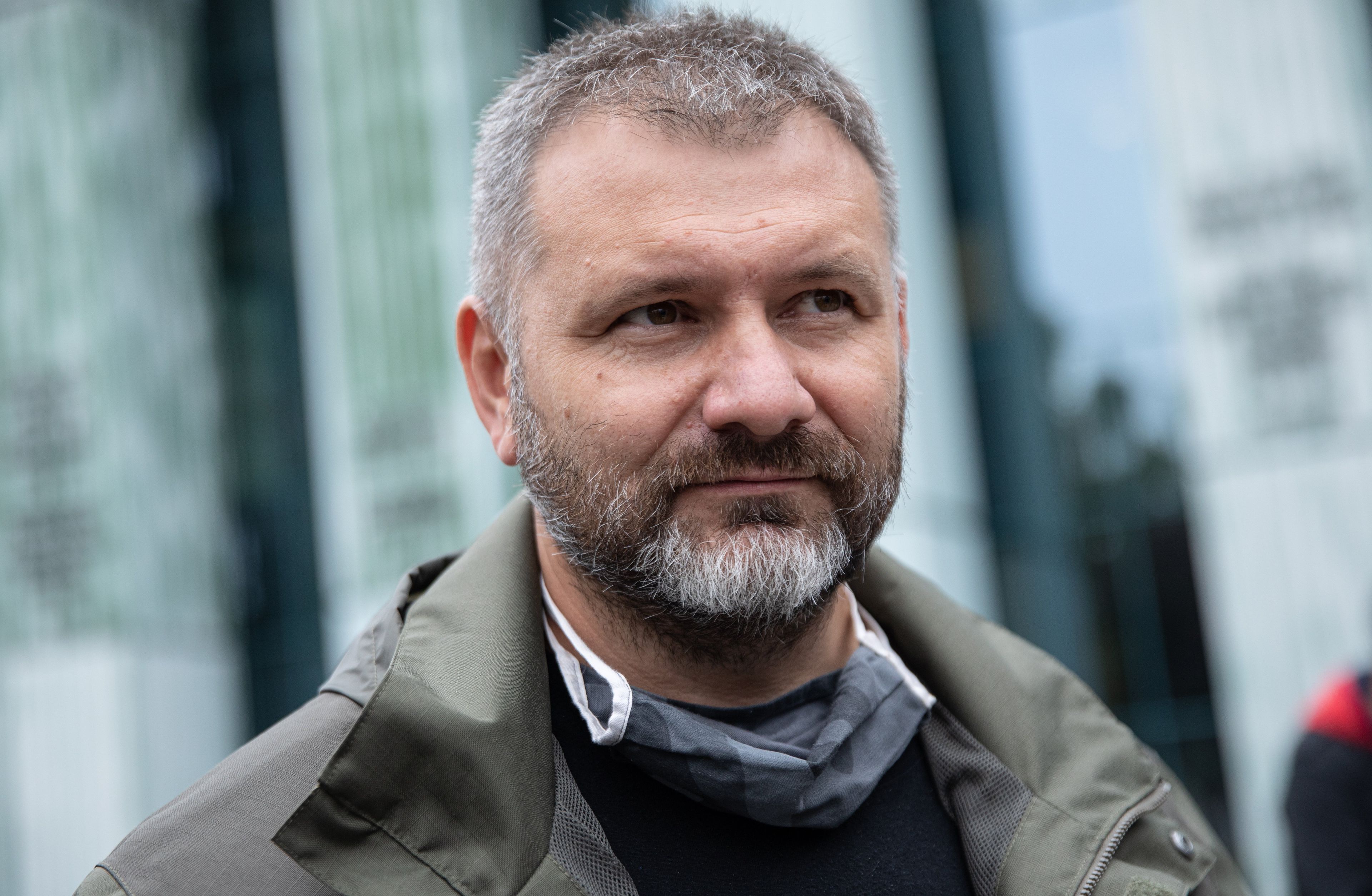 Mężczyzna z brodą w kurtce - Waldemar Żurek