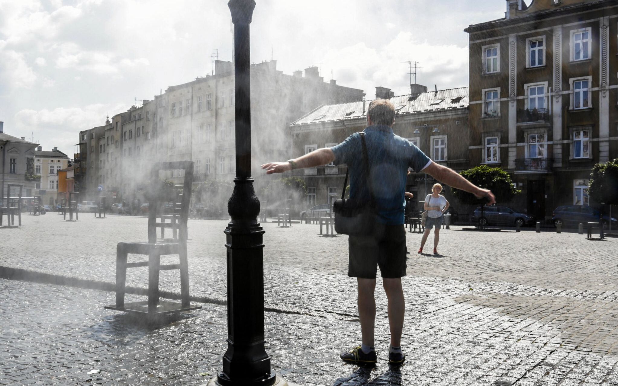 24.07.2018 Krakow , plac Bohaterow Getta . Kurtyna wodna . 
Fot. Adrianna Bochenek / Agencja Gazeta