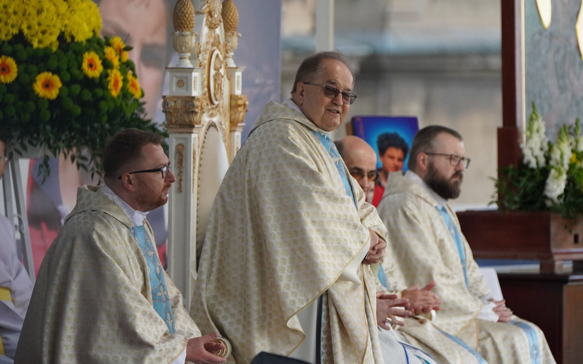 22.05.2021 Czestochowa , Jasna Gora. Dyrektor Radia Maryja o. Tadeusz Rydzyk (C) podczas XXII Pielgrzymki Mlodych z Radiem Maryja na Jasna Gore . Fot . Grzegorz Skowronek / Agencja Gazeta