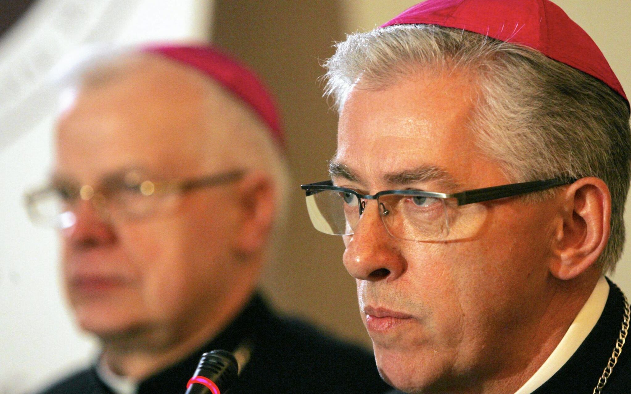11.03.2009 WARSZAWA ZEBRANIE PLENARNE KONFERENCJI EPISKOPATU
UL. SKWER KARDYNALA WYSZYNSKIEGO
N/Z  OD LEWEJ ARCYBISKUP JOZEF MICHALIK BP WIKTOR SKWORC
FOT. ROBERT KOWALEWSKI / AGENCJA GAZETA