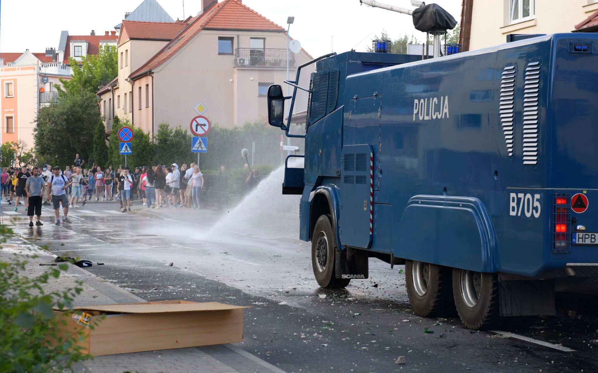 08.08.2021 , Lubin . Protest pod Komenda Powiatowa w Lubinie po smierci Bartka podczas policyjnej interwencji .
Fot . Tomasz Pietrzyk / Agencja Gazeta