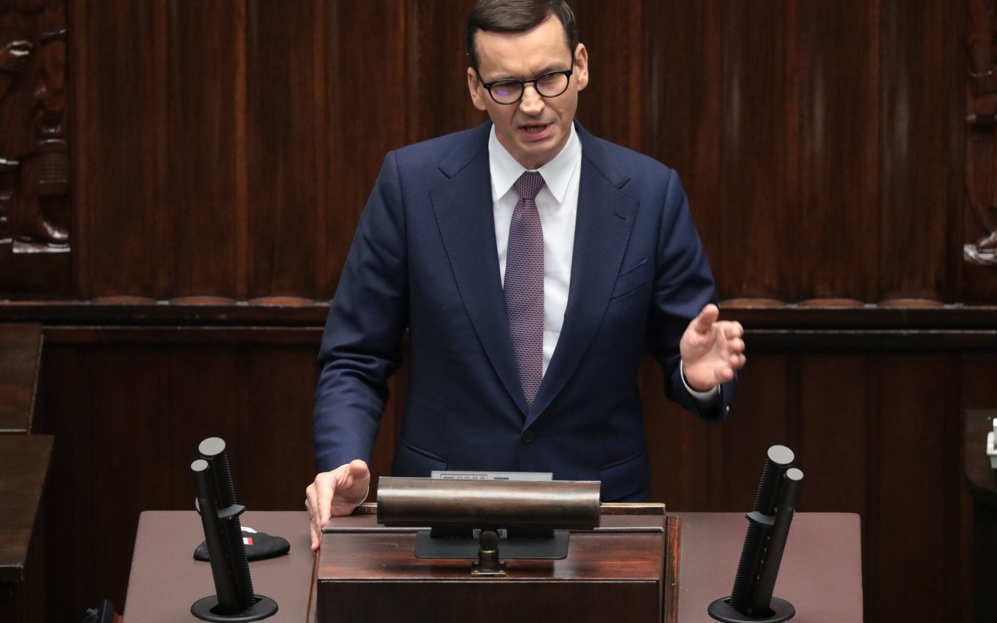 06.09.2021 Warszawa , ulica Wiejska . Sejm . 36 . posiedzenie Sejmu IX kadencji . Rozpatrzenie rozporzadzenia prezydenta RP z dnia 02.09.2021 w sprawie wprowadzenia stanu wyjatkowego na obszarze czesci wojewodztwa podlaskiego i czesci wojewodztwa lubelskiego w zwiazku z naplywem migrantow przez granice polsko - bialoruska .
Fot. Slawomir Kaminski / Agencja Gazeta