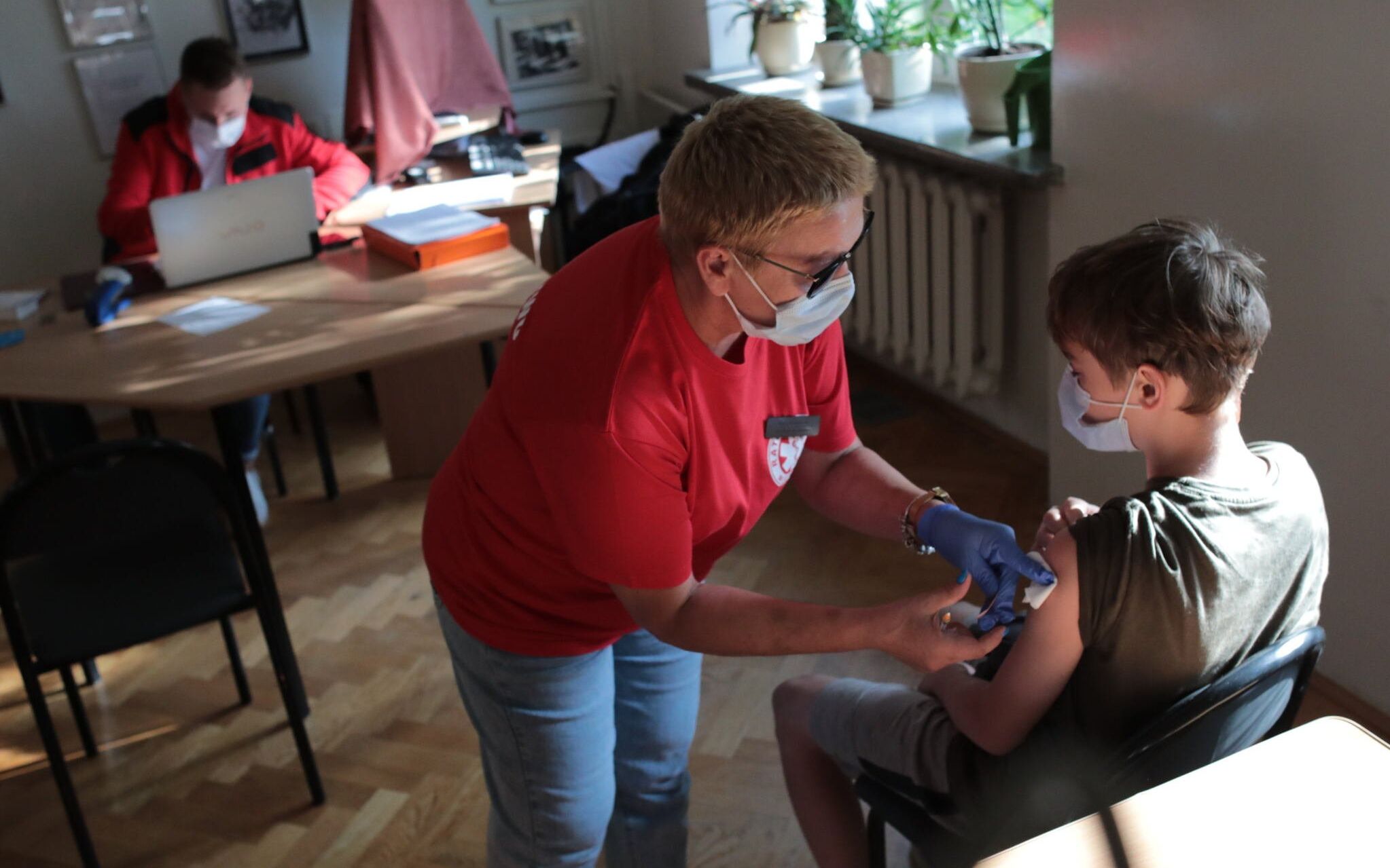27.08.2021 Warszawa , ulica Obozowa 60 , Liceum Ogolnoksztalcace im. Norwida . Szczepienia uczniow przeciwko covid-19 .
Fot. Slawomir Kaminski / Agencja Gazeta