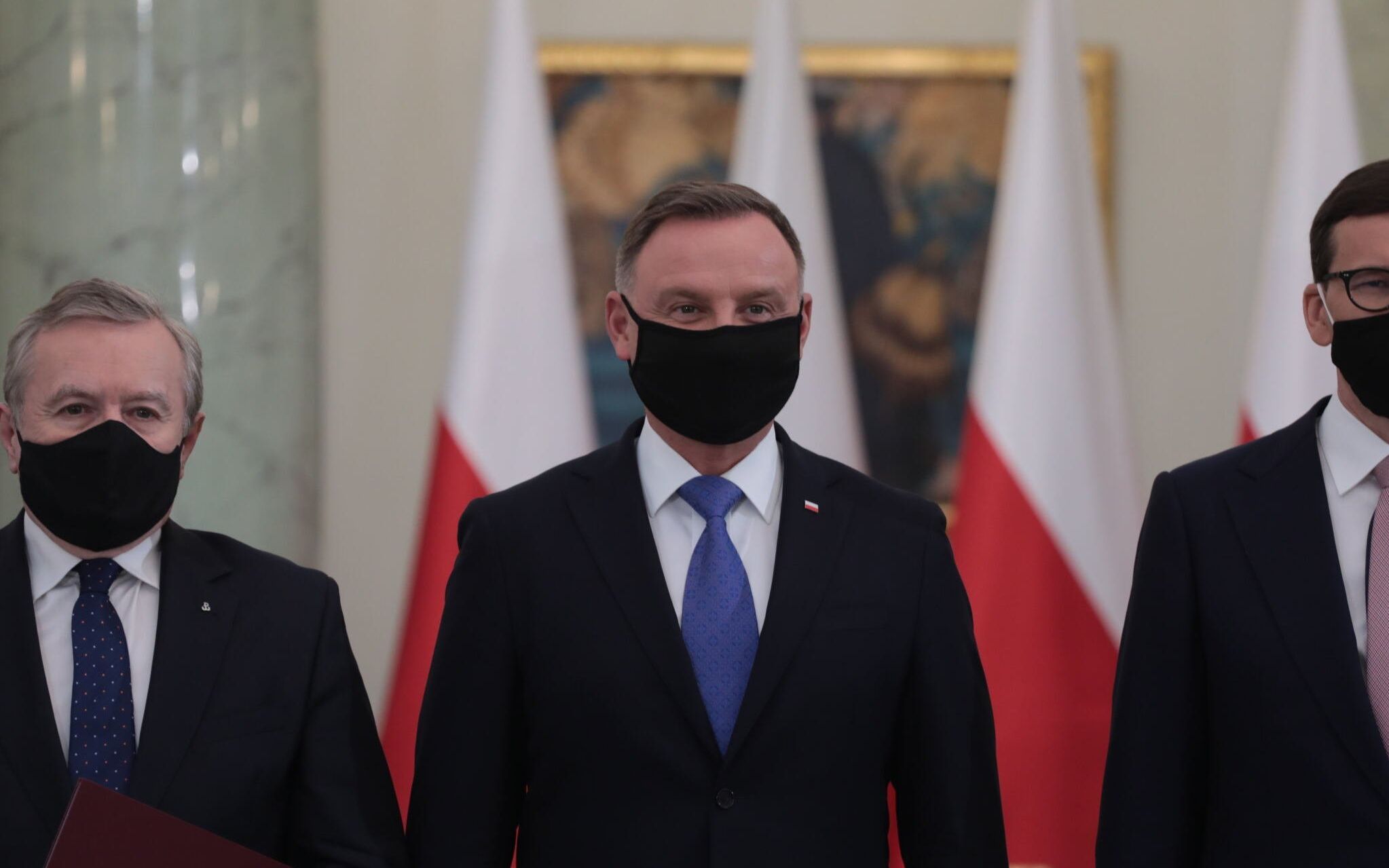 26.10.2021 Warszawa . Palac Prezydencki . Od lewej: mianowany ministrem kultury i dziedzictwa narodowego Piotr Glinski , prezydent Adnrzej Duda , premier Mateusz Morawiecki podczas uroczystosci zmian w skladzie Rady Ministrow .
Fot. Slawomir Kaminski / Agencja Wyborcza.pl