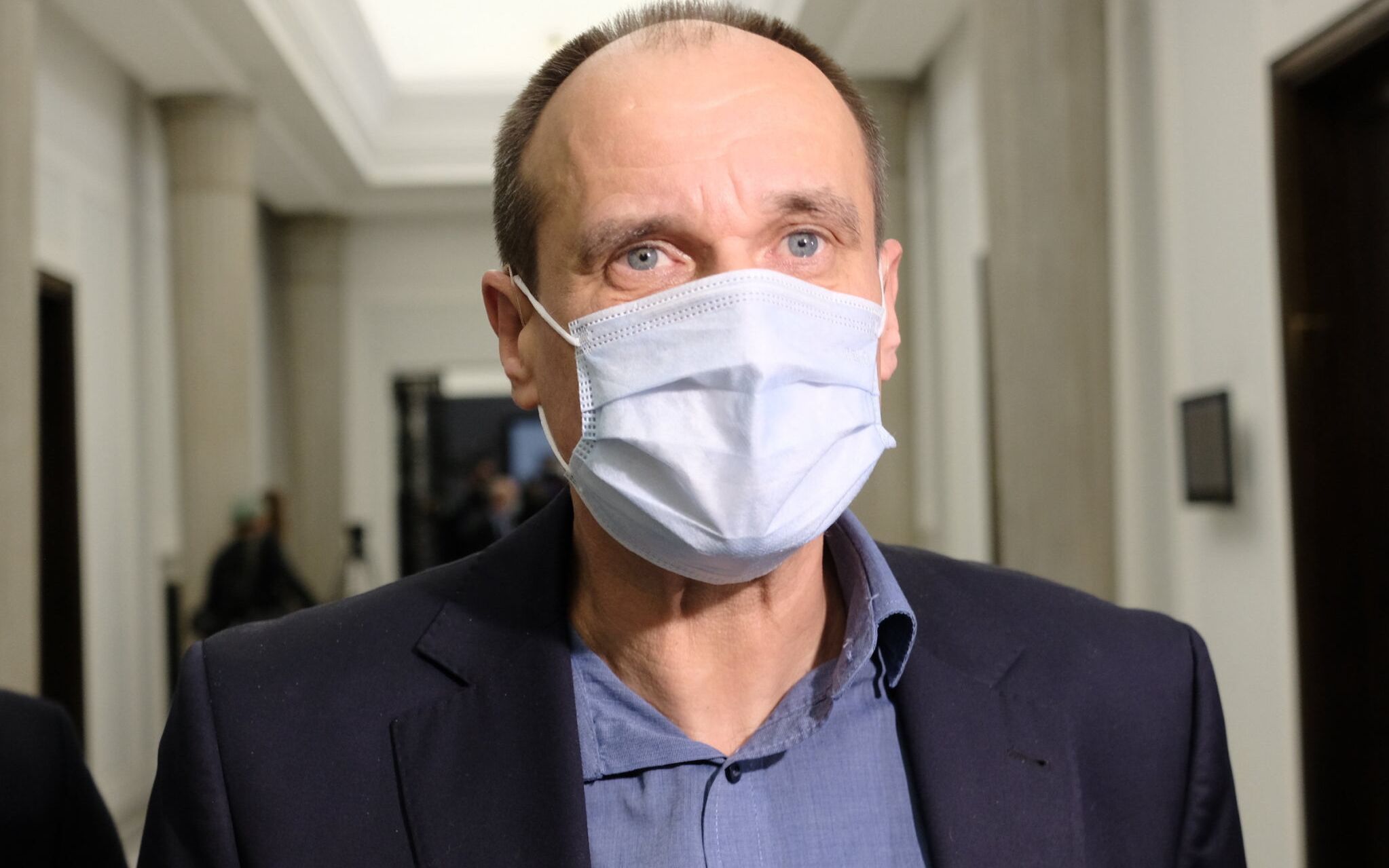 26.01.2022 Warszawa , ulica Wiejska . Sejm . Posel Pawel Kukiz udziela wywiadu na sejmowym korytarzu .
Fot. Slawomir Kaminski / Agencja Wyborcza.pl
