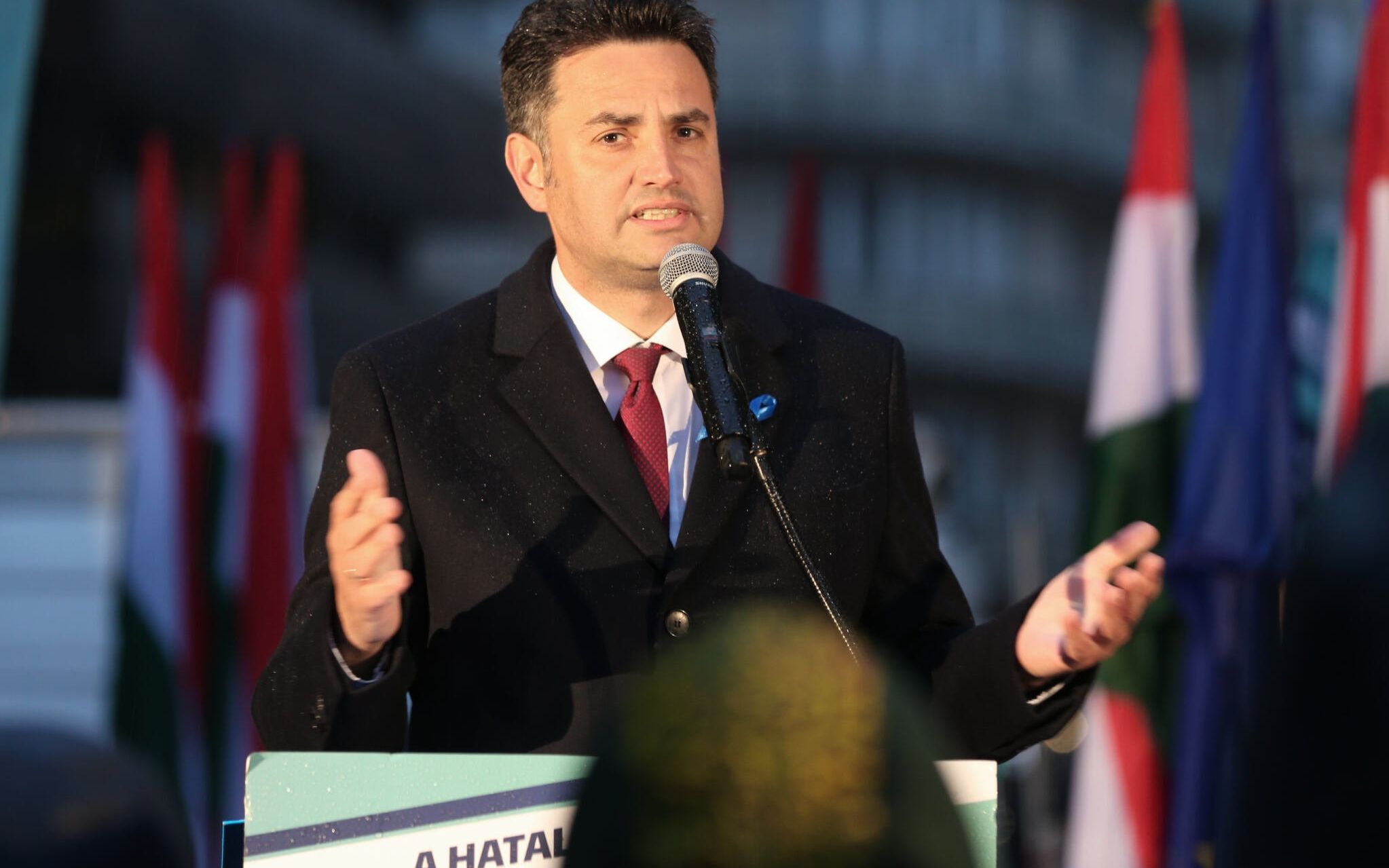 Hungary's opposition alliance's candidate for prime minister, Peter Marki-Zay delivers a speech during an event at the end of his election campaign in Budapest on April 2, 2022, on the eve of Hungary's parliamentary elections. - Nationalist Hungarian Prime Minister Orban faces perhaps the toughest electoral task of his 12 years in power on April 3 as he faces a united opposition in an unpredictable general election, after a campaign dominated by Russia's invasion of neighbouring Ukraine. (Photo by FERENC ISZA / AFP)