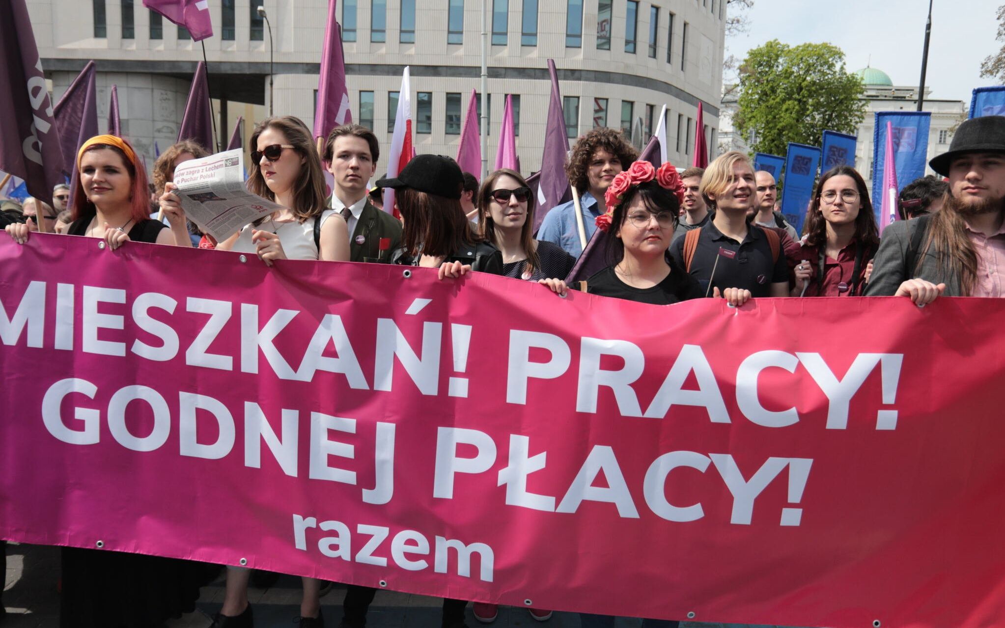 01.05.2022 Warszawa , ul Kopernika 36/40 ,  przed siedziba OPZZ . O 11 wyrusza pochod  pierwszomajowy zorganiizowany przez OPZZ i Lewice z okazji Swieta Pracy .
Fot. Slawomir Kaminski / Agencja Wyborcza.pl