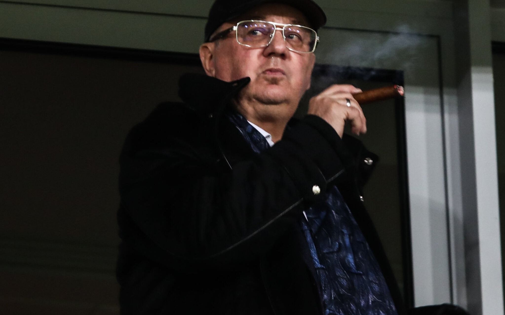 03.03.2020 Krakow , ul. Kaluzy , Stadion Cracovii . Janusz Filipiak z cygarem podczas meczu Ekstraklasy Cracovia - Wisla Krakow .
Fot. Jakub Wlodek / Agencja Wyborcza.pl