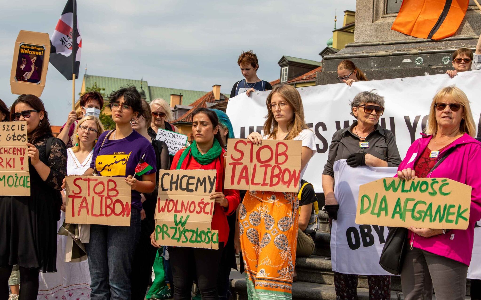 Warszawa, 22.08.2021. Kabul/Kaból – protest Strajku Kobiet w solidarności z zagrożonymi Afgankami i Afgańczykami