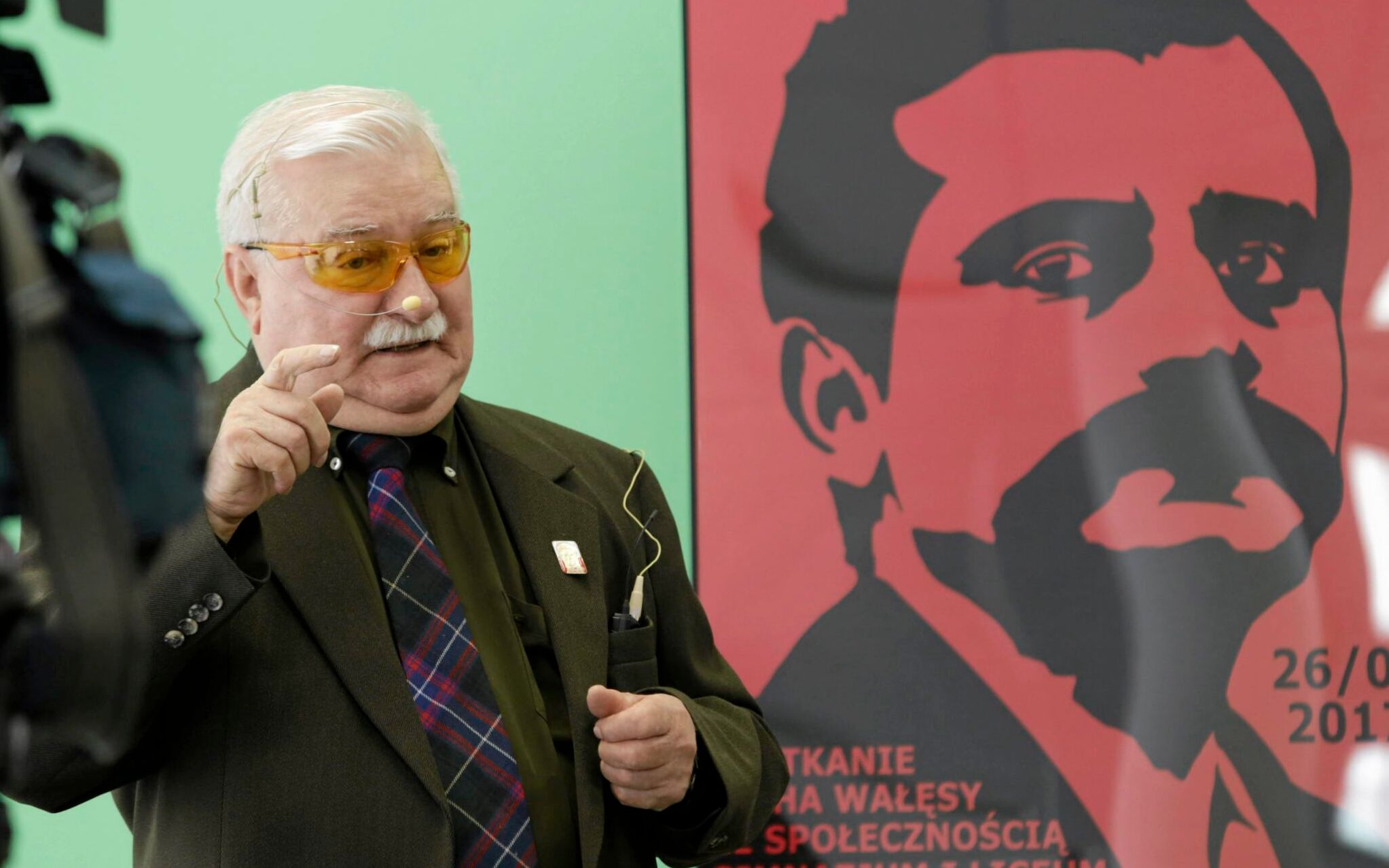 26.09.2017 Torun . Byly prezydent Lech Walesa podczas wizyty w Gimnazjum i Liceum Akademickim .
Fot. Robert Gorecki / Agencja Gazeta