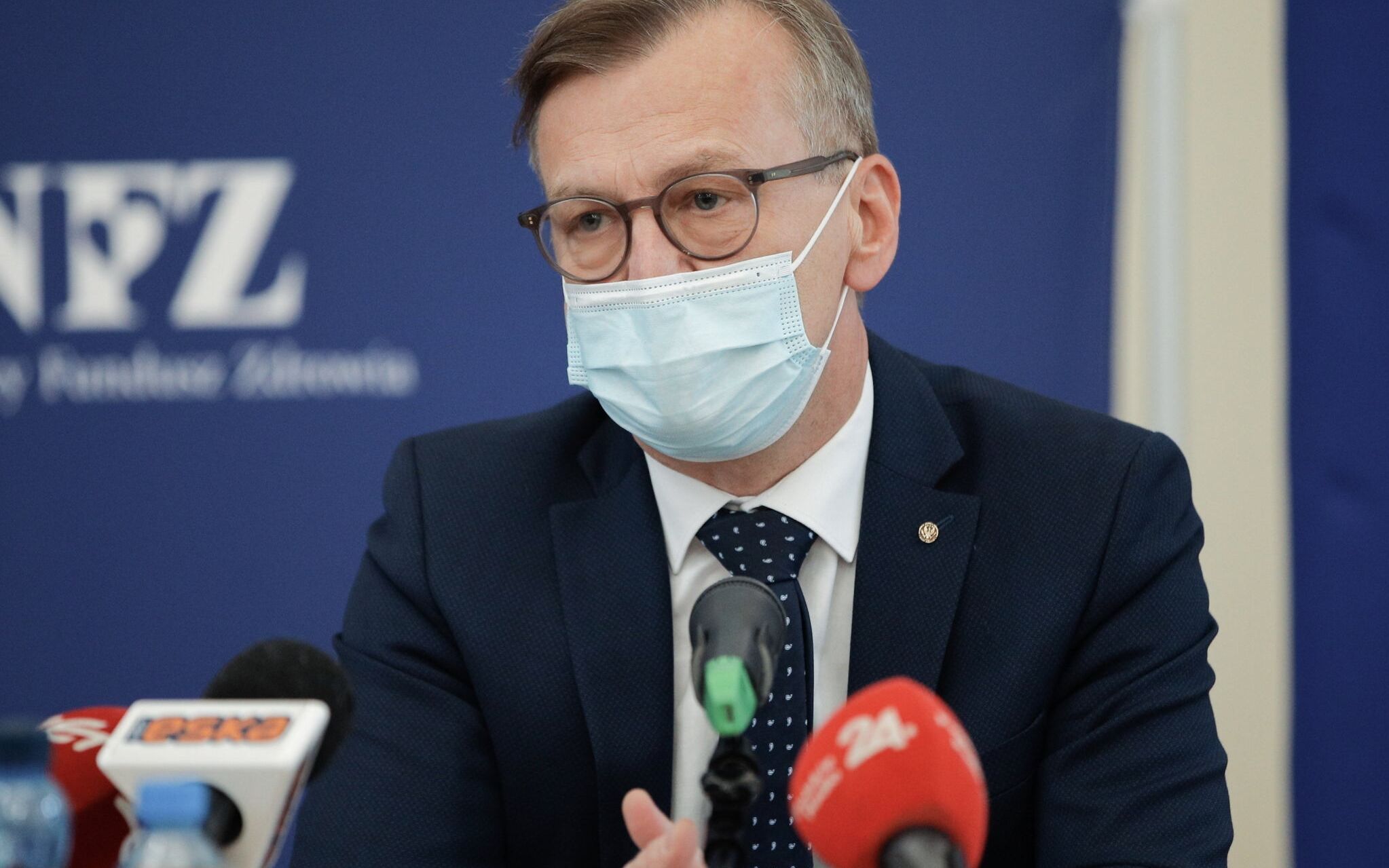 01.12.2021 Warszawa , ul. Rakowiecka 26/30 . Prezes Narodowego Funduszu Zdrowia Filip Nowak , Rzecznik Praw Pacjenta Bartlomiej Chmielowiec i prof. Miroslaw Wielgos podczas konferencji prasowej w zwiazku ze smiercia Izabeli z Pszczyny .

Fot. Dawid Zuchowicz / Agencja Wyborcza.pl
