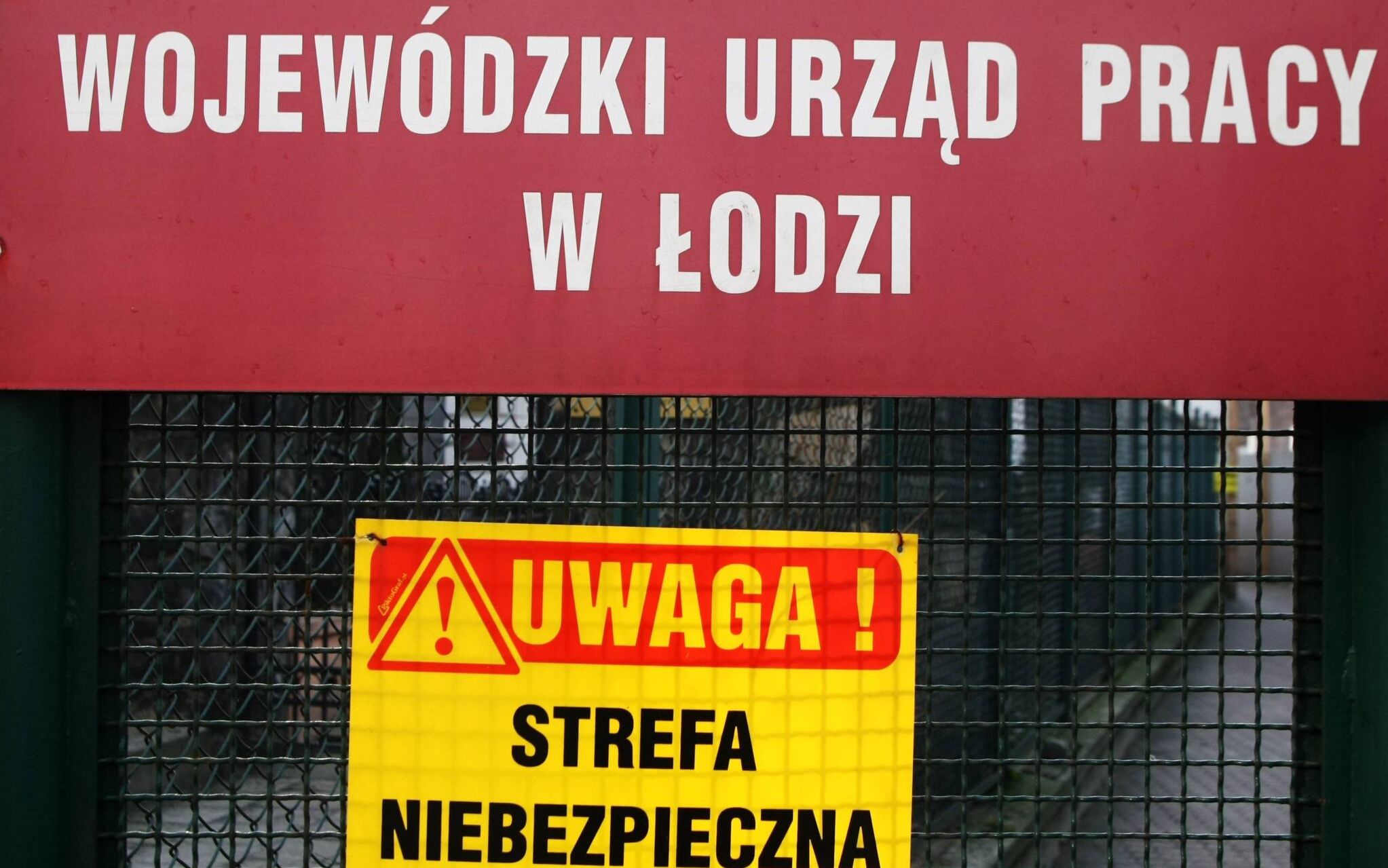 11.03.2009 LODZ , WOLCZANSKA WOJEWODZKI URZAD PRACY - STREFA NIEBEZPIECZNA  FOT. MALGORZATA KUJAWKA / Agencja Wyborcza.pl