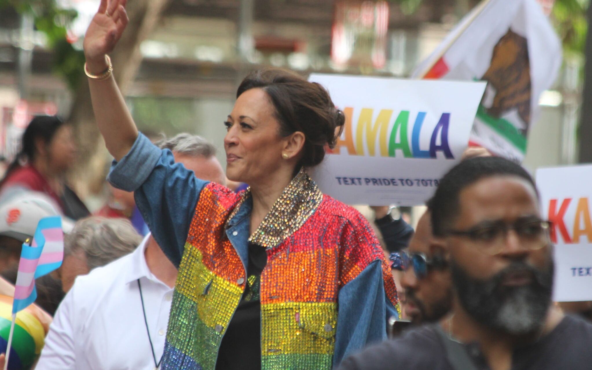 Grafika do artykułu Kamala Harris – przyszła prezydentka USA i spełnienie snu amerykańskich sufrażystek?