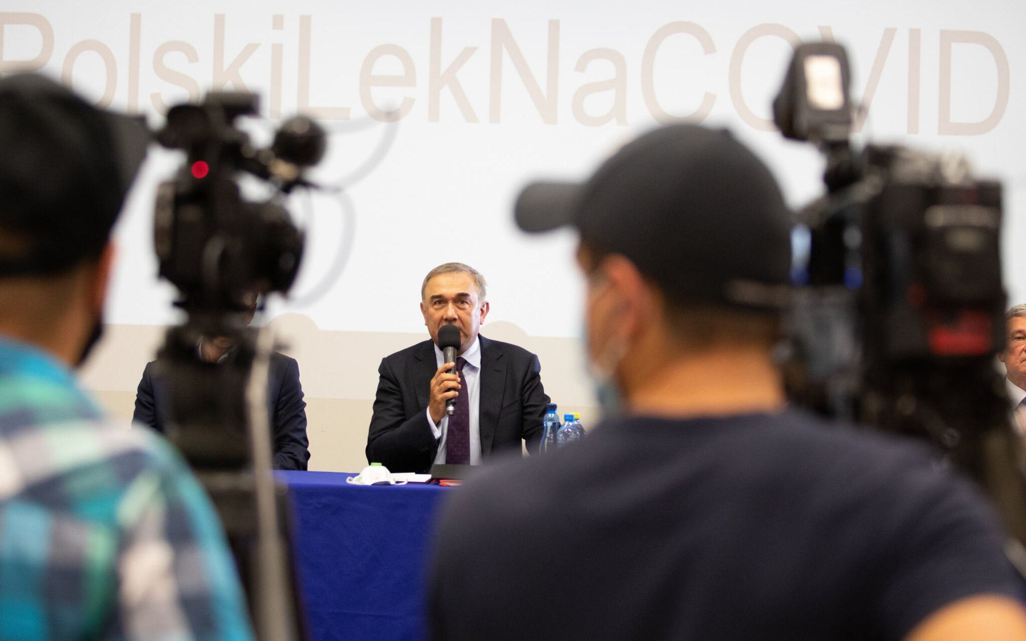 18.08.2020 Lublin . Dr n . med . Grzegorz Czelej ( senator PiS )  podczas konferencji prasowej na temat produkcji polskiego leku przeciw COVID - 19 z osocza ozdrowiencow .
Fot. Jakub Orzechowski / Agencja Gazeta