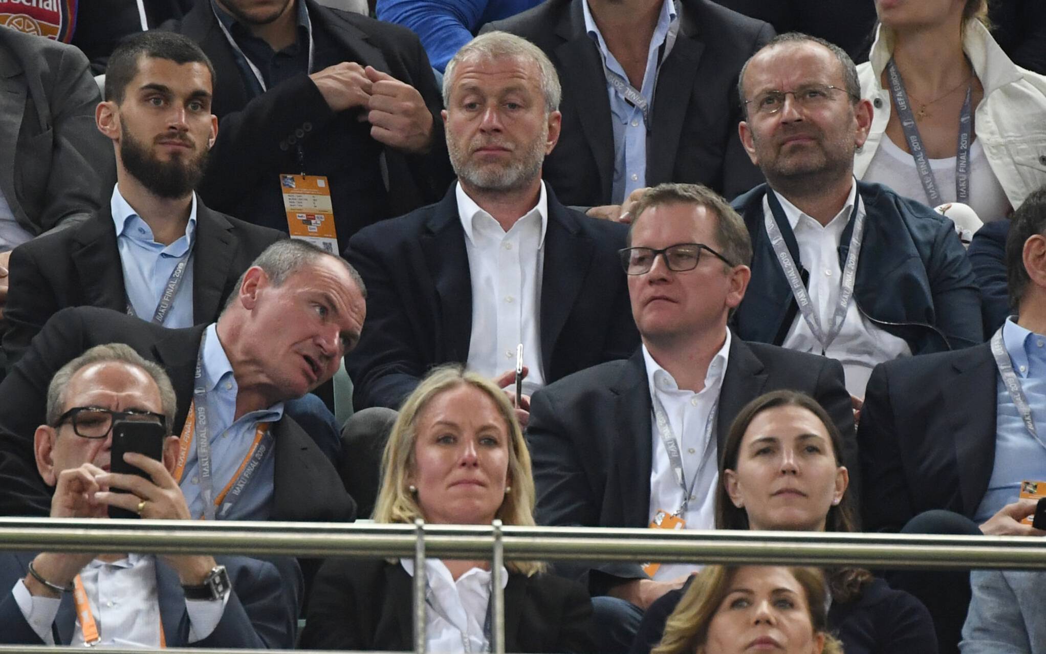 Chelsea's Russian owner Roman Abramovich (C) attends the UEFA Europa League final football match between Chelsea FC and Arsenal FC at the Baku Olympic Stadium in Baku, Azerbaijian, on May 29, 2019. (Photo by Kirill KUDRYAVTSEV / AFP)