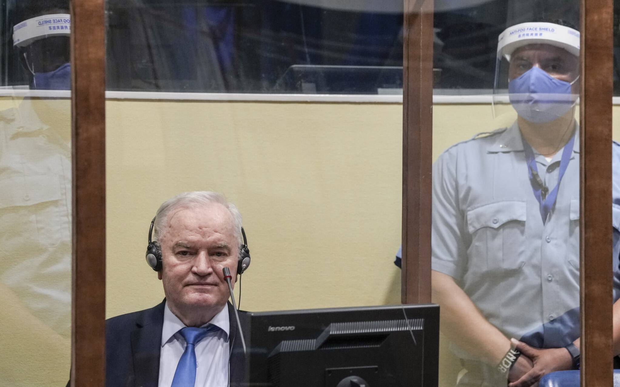 Ex-Bosnian Serb military chief Ratko Mladic looks on from the defendant box prior to the hearing of the final verdict on appeal against his genocide conviction over the 1995 Srebrenica massacre, Europe's worst act of bloodshed since World War II, on June 8, 2021 at the International Residual Mechanism for Criminal Tribunals (IRMCT) in The Hague. (Photo by Peter Dejong / POOL / AFP)