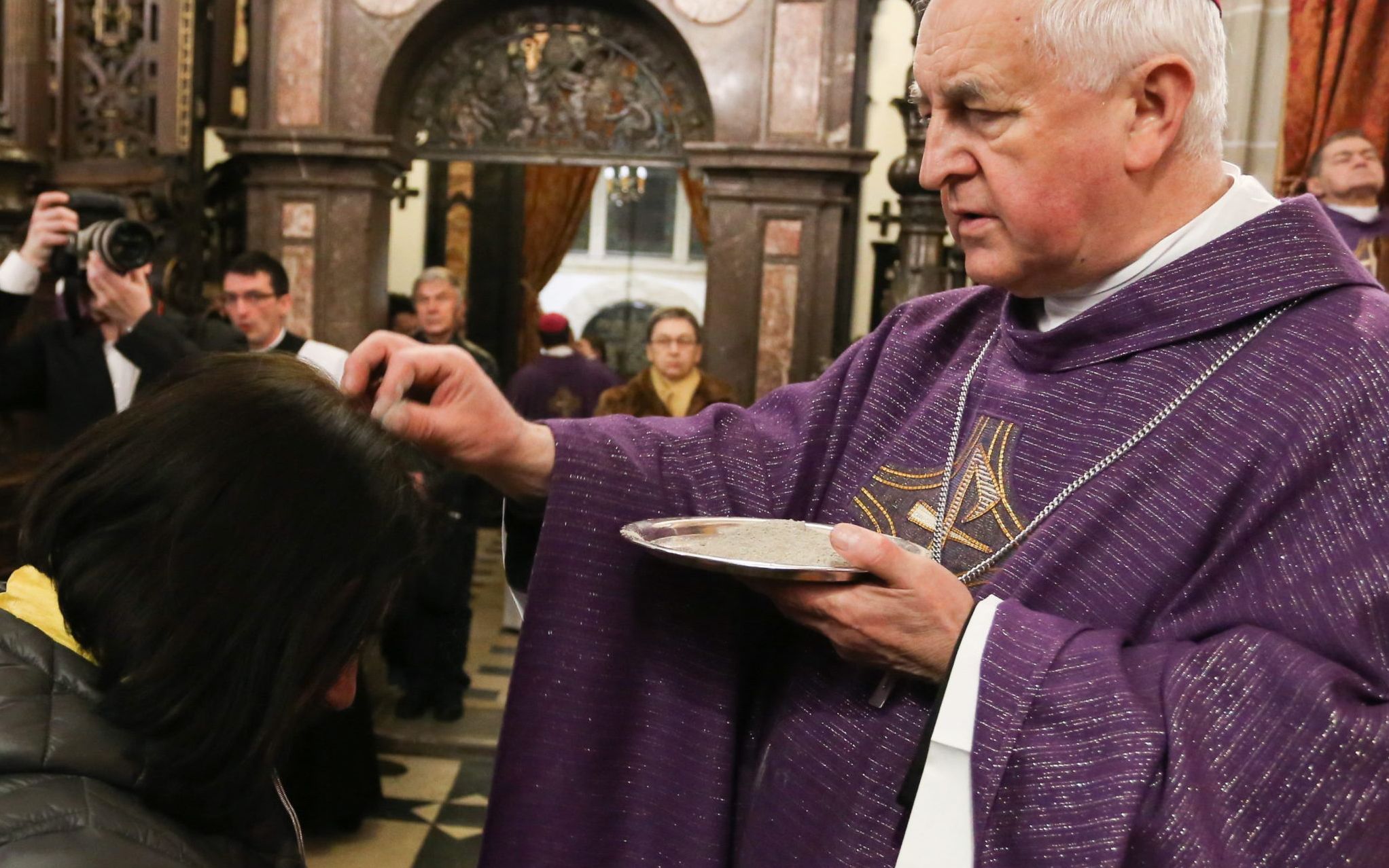 01.03.2017 Krakow , Wawel . Bp Jan Szkodon podczas mszy swietej na rozpoczecie Wielkiego Postu . Fot. Jakub Porzycki / Agencja Gazeta