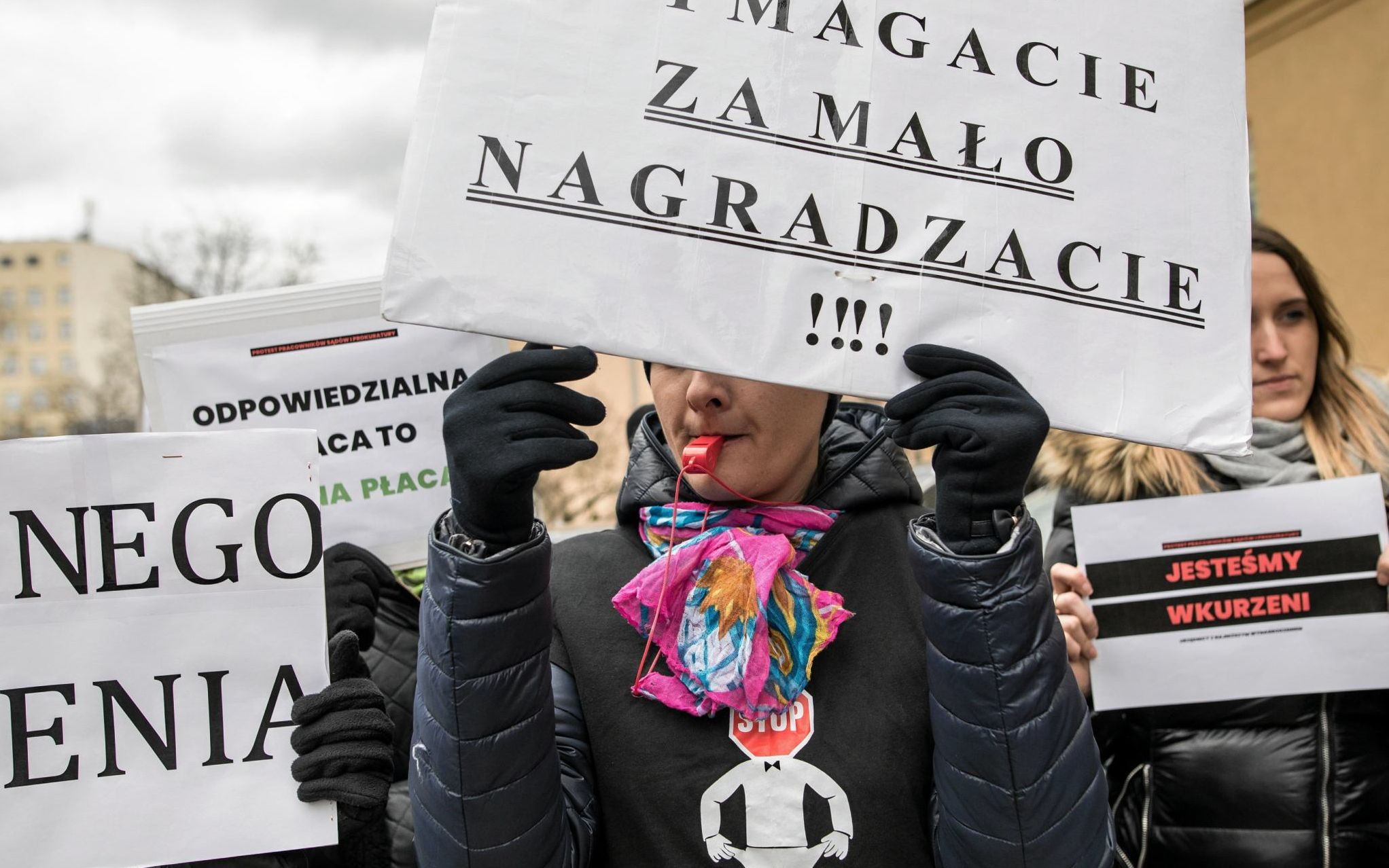 05.03.2019 Lublin , ul. Chmielna , Prokuratura Rejonowa Lublin Poludnie . Protest pracownikow sadow i prokuratury przeciwko glodowym placom .
Fot. Jakub Orzechowski / Agencja Gazeta