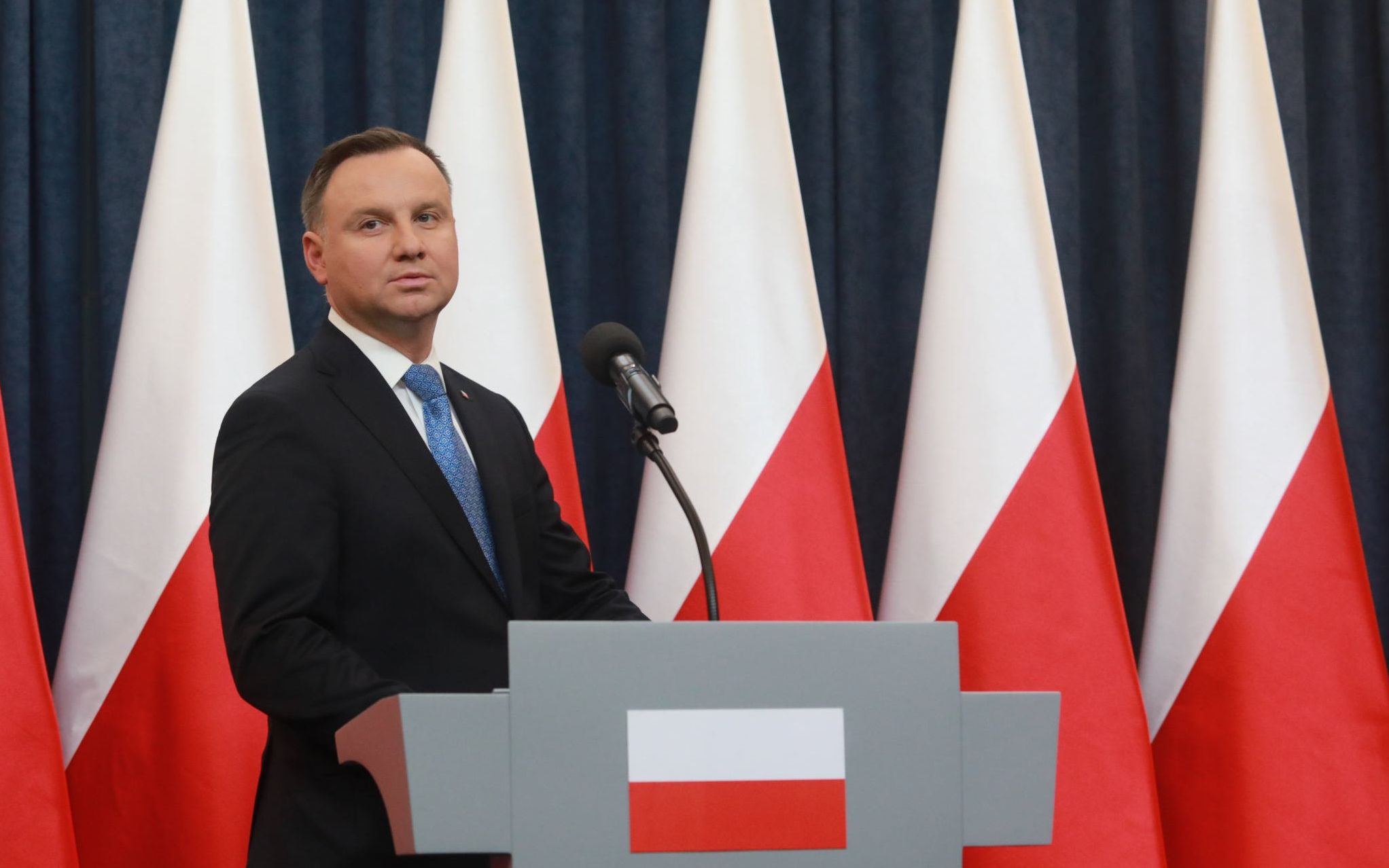 06.03.2020 Warszawa . Palac Prezydencki. Prezydent Andrzej Duda podczas konferencji prasowej dotyczacej decyzji o podpisaniu noweli ustawy dot. finansowania TVP i Polskiego Radia, wprowadzajacej rekompensate w zwiazku z utraconymi w 2020 r. wplywami z oplat abonamentowych .
Fot. Jacek Marczewski / Agencja Gazeta