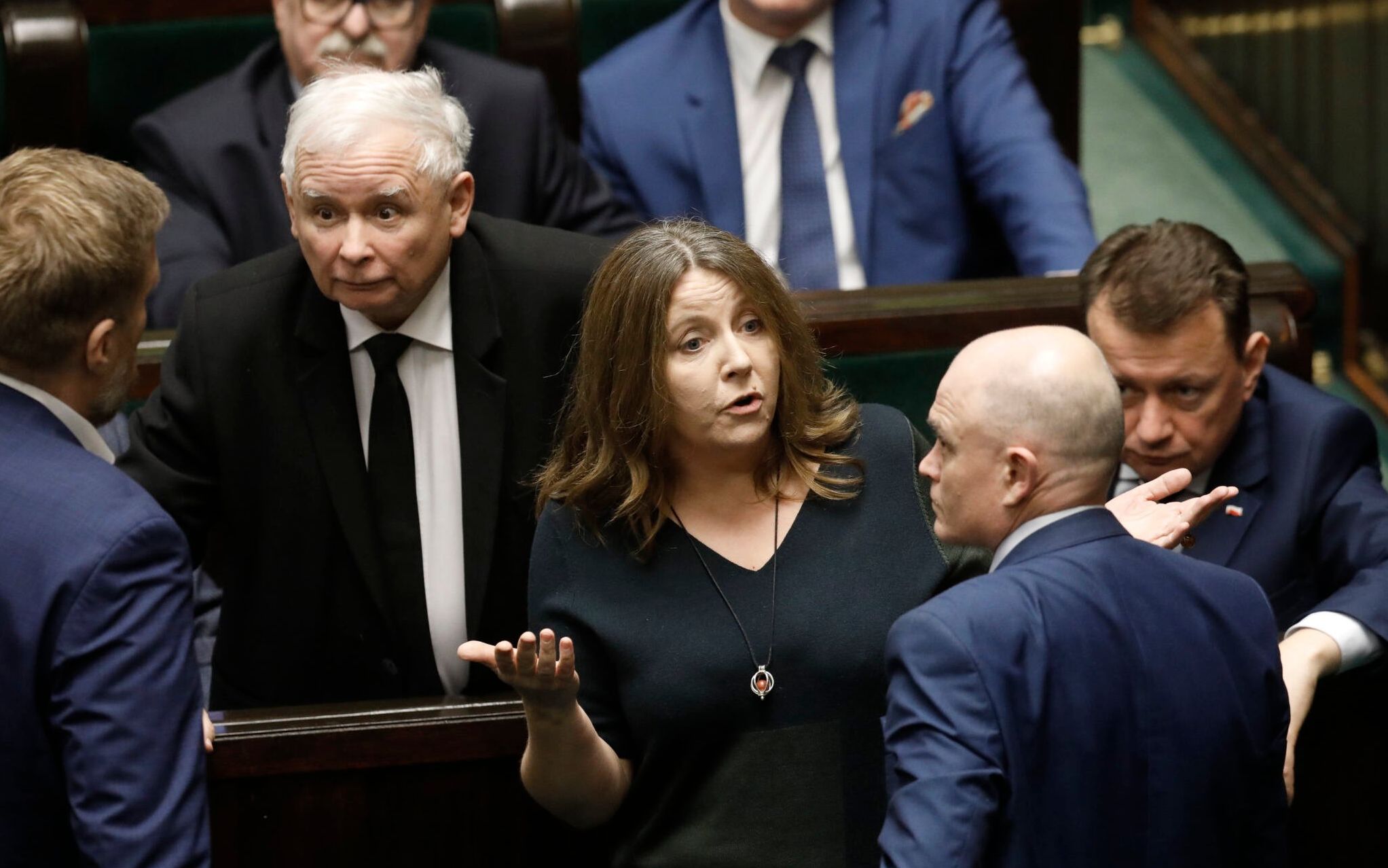 13.02.2020 Warszawa , Sejm . Sprawozdawca debaty o TVP poslanka Joanna Lichocka ze srodkowym palcem podczas bloku glosowan .
Fot. Maciek Jazwiecki / Agencja Gazeta