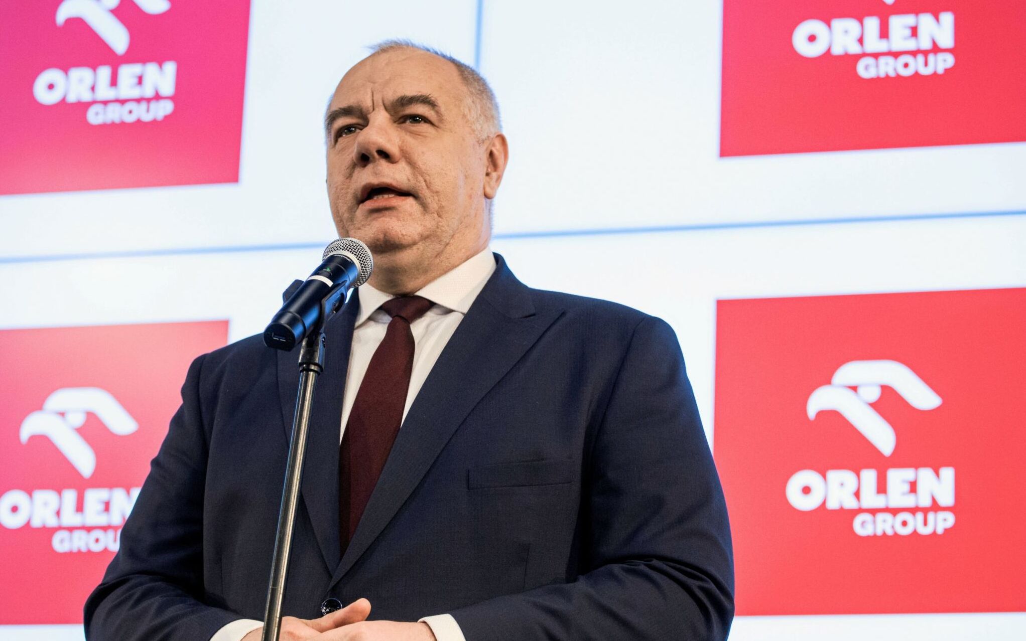 Grafika do artykułu Zaczęło się: PiS zaatakował wolne media. Orlen kupił Polska Press, pod butem władzy ponad 100 gazet