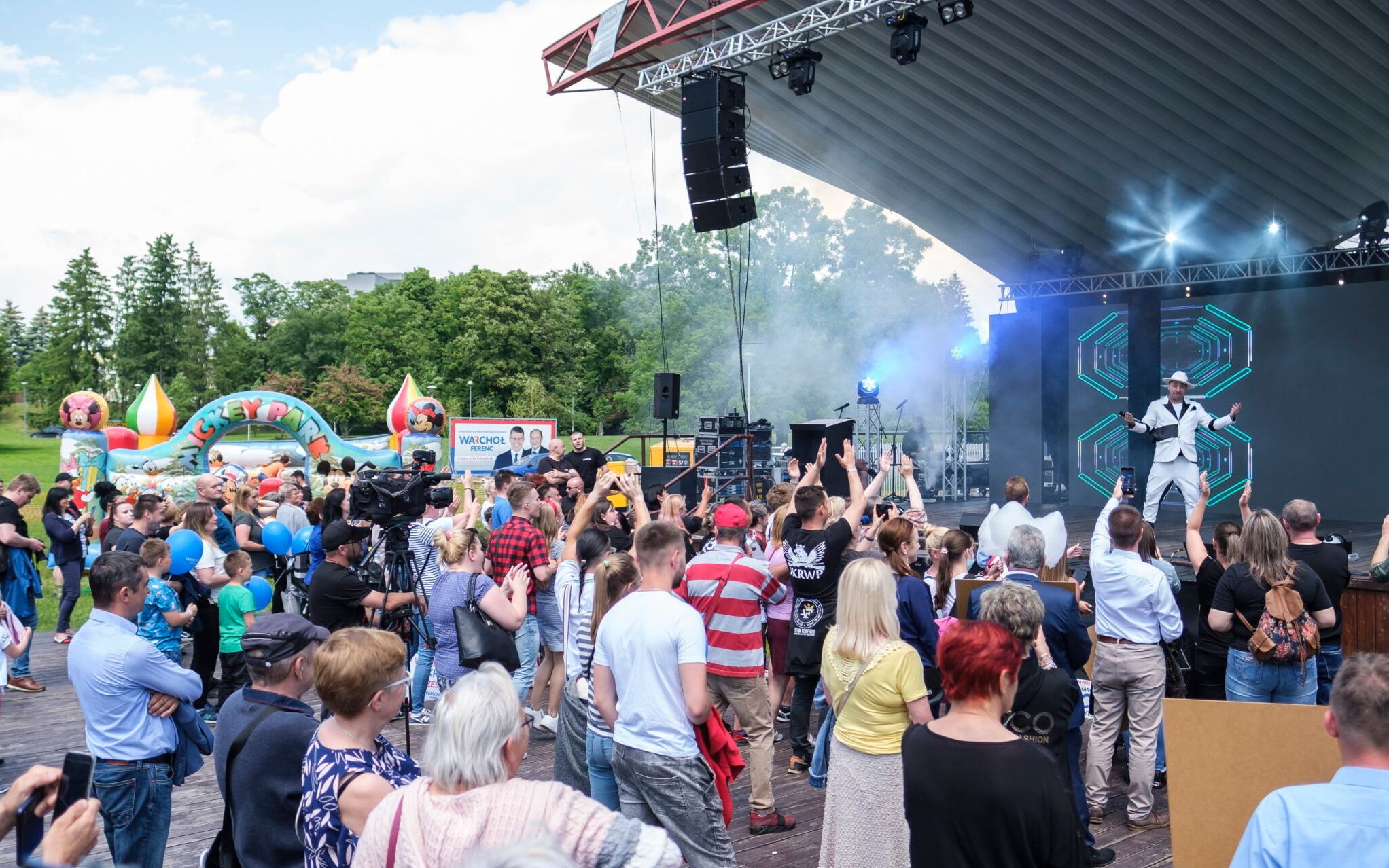 05.06.2021 Rzeszow , Scena na Bulwarach nad Wislokiem . Koncert zespolu BOYS poprzedzajacy konwencje wyborcza Marcina Warchola .
Fot. Patryk Ogorzalek / Agencja Gazeta