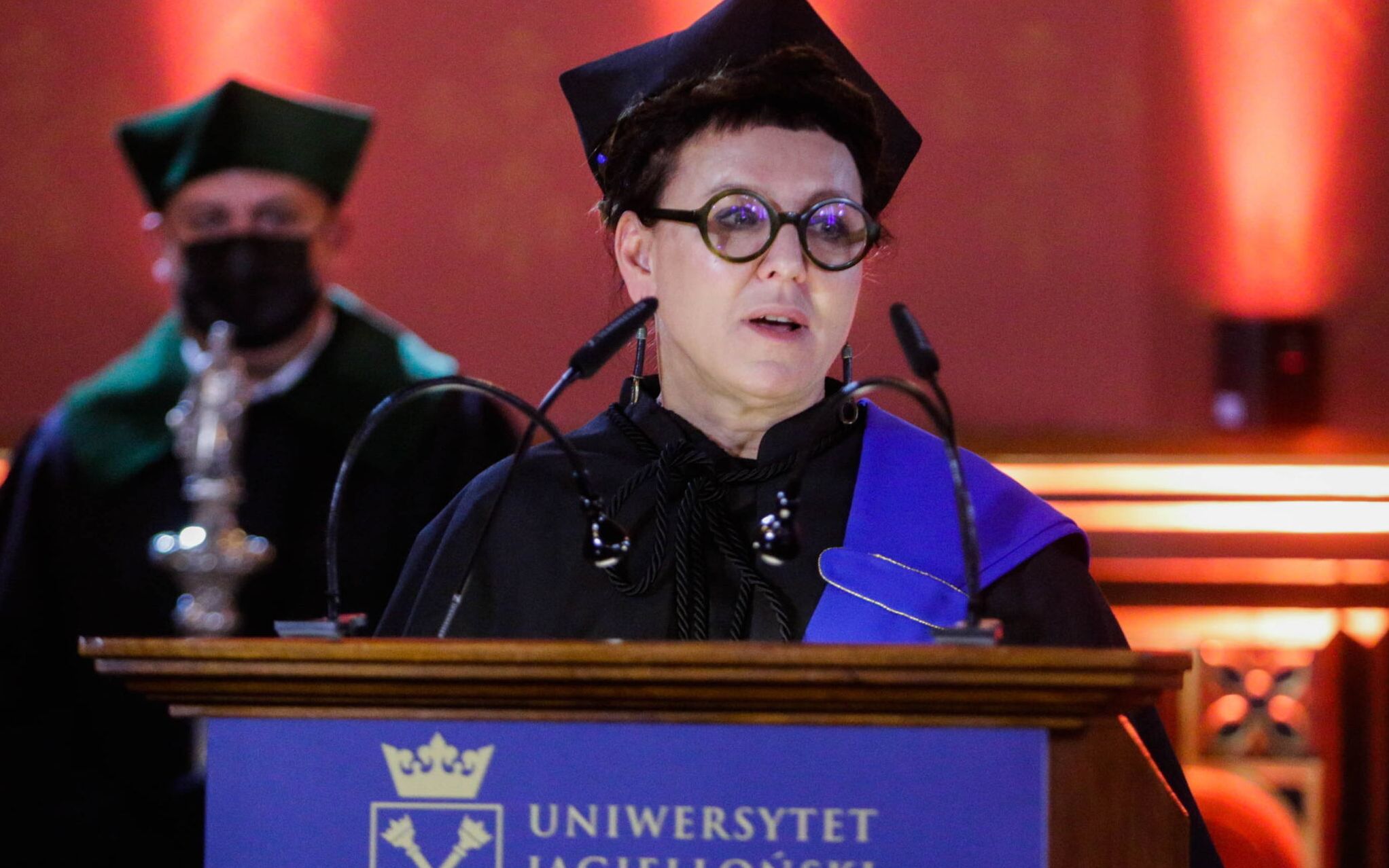 07.10.2021 Krakow , Collegium Novum UJ . Olga Tokarczuk podczas wreczenia tytulu doktora honoris causa Uniwersytetu Jagiellonskiego. Fot. Adrianna Bochenek/Agencja Gazeta