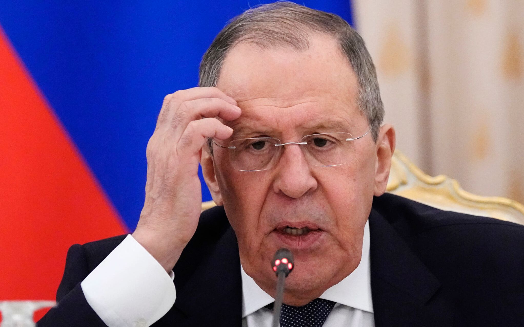 Russian Foreign Minister Sergei Lavrov attends a press conference following talks of representatives of the Arab League states with Russian Foreign Minister in Moscow on April 4, 2022. (Photo by Alexander Zemlianichenko / POOL / AFP)