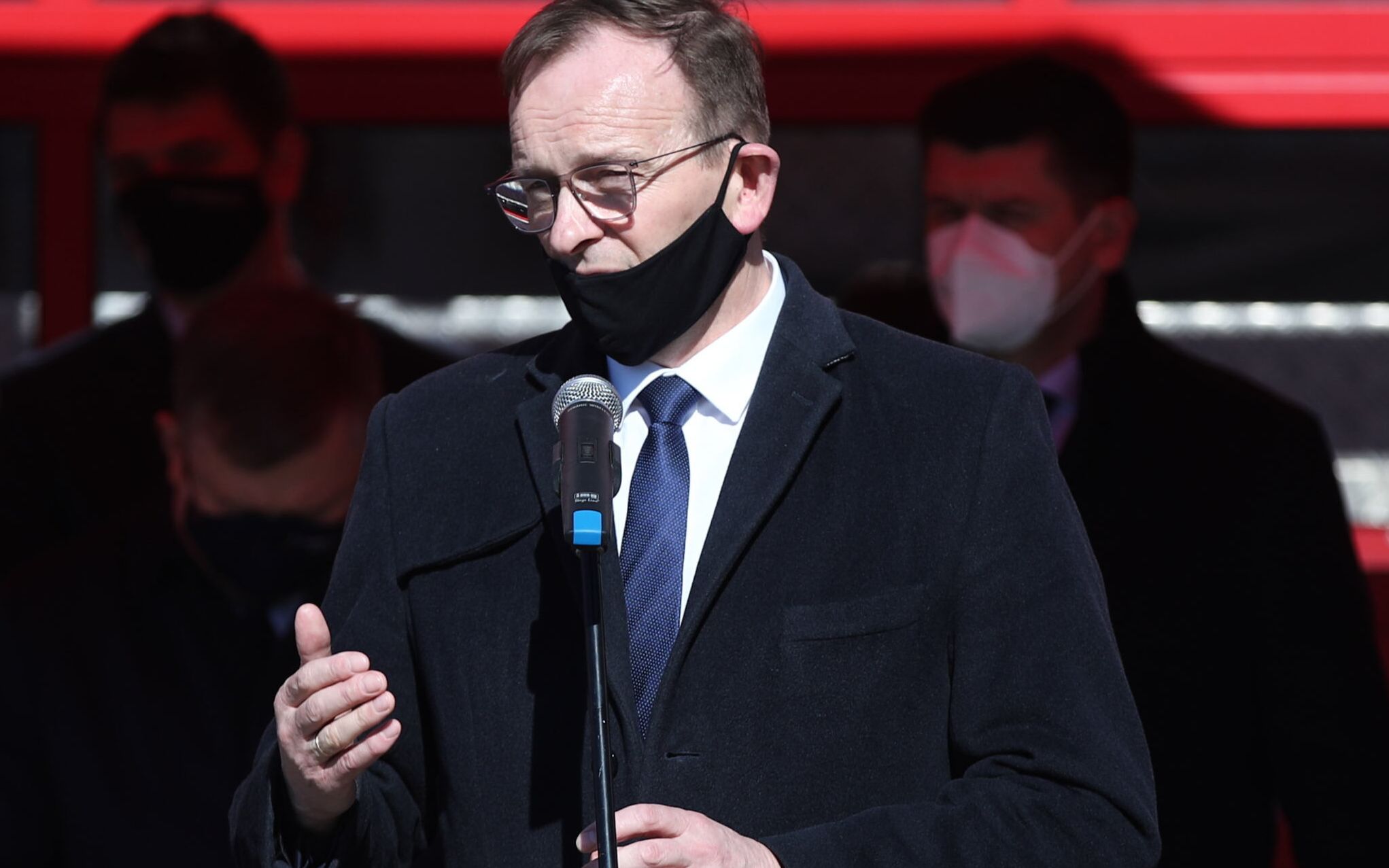 01.03.2021 Krakow , ul. Zarzecze 106 .  Wiceminister Edward Siarka podczas uroczystostego przekazania sprzetu strazakom , w ramach podsumowania dzialalnosci malopolskiej PSP za 2020 r.
Fot. Jakub Wlodek / Agencja Gazeta