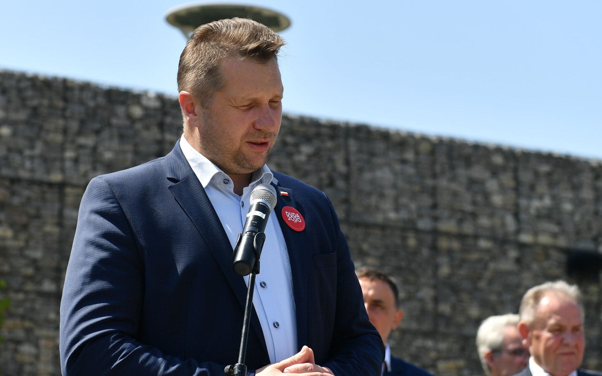 13.06.2020 Lublin , Dworzec Glowny PKP . Posel PiS Przemyslaw Czarnek podczas podpisania porozumienia w sprawie Lubelskiej Kolei Aglomeracyjnej , czyli rozwoju transportu kolejowego na terenie Lubelszczyzny .
Fot. Jakub Orzechowski / Agencja Gazeta