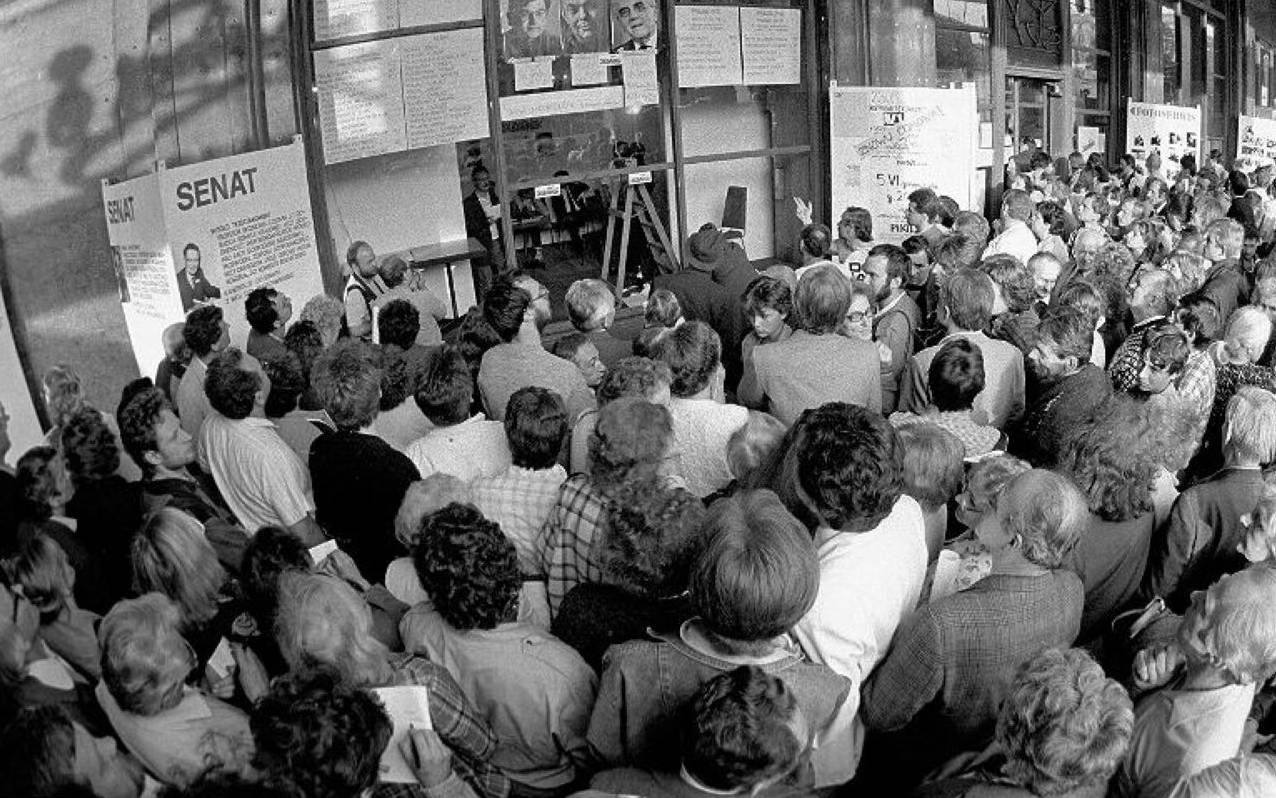 Grafika do artykułu Dwie trzecie Polaków uważa wybory 4 czerwca 1989 roku za sukces. Porażka narracji o zdradzie