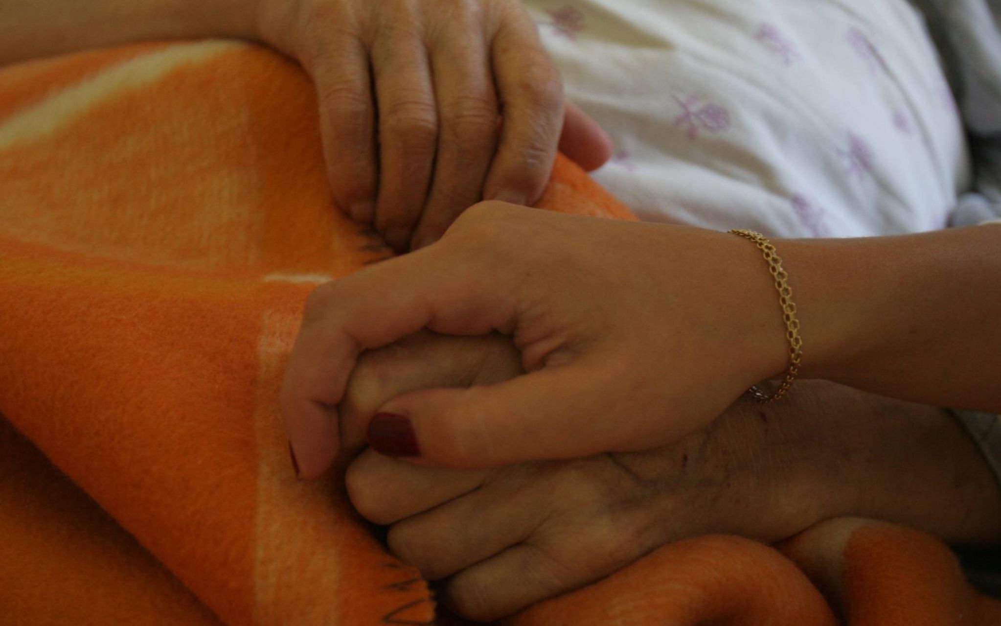 01.08.2007 WARSZAWA , HOSPICJUM , POMOC STARSZYM , SMIERC , UMIERANIE .
FOT .  ANNA BEDYNSKA / AGENCJA GAZETA
