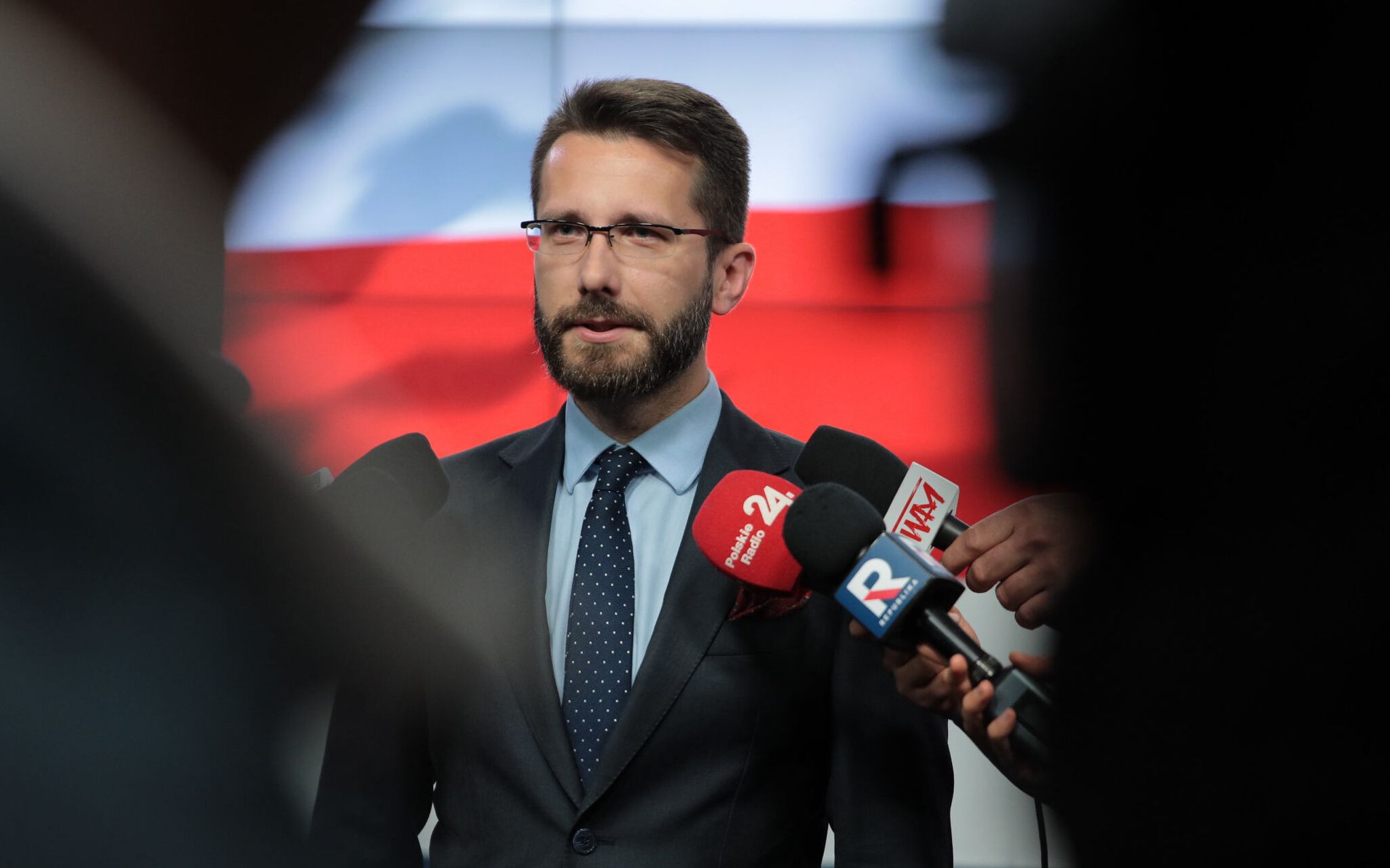 13.07.2019 Warszawa , ul. Nowogrodzka 84 / 86 . Prezes PiS Jaroslaw Kaczynski prezentuje 41 liderow list do wyborow parlamentarnych . na zdjeciu Radoslaw Fogiel
Fot. Dawid Zuchowicz / Agencja Gazeta
