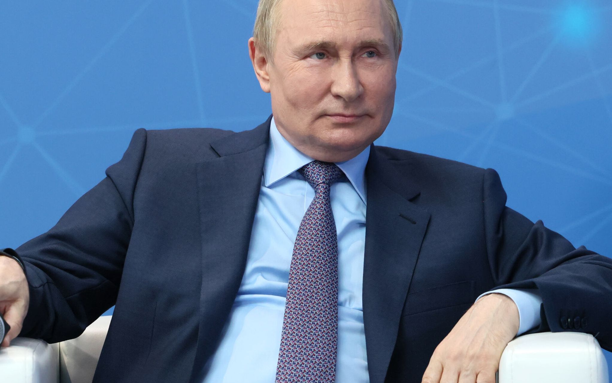 Russian President Vladimir Putin meets young entrepreneurs in Moscow on June 9, 2022. (Photo by Mikhail Metzel / SPUTNIK / AFP)