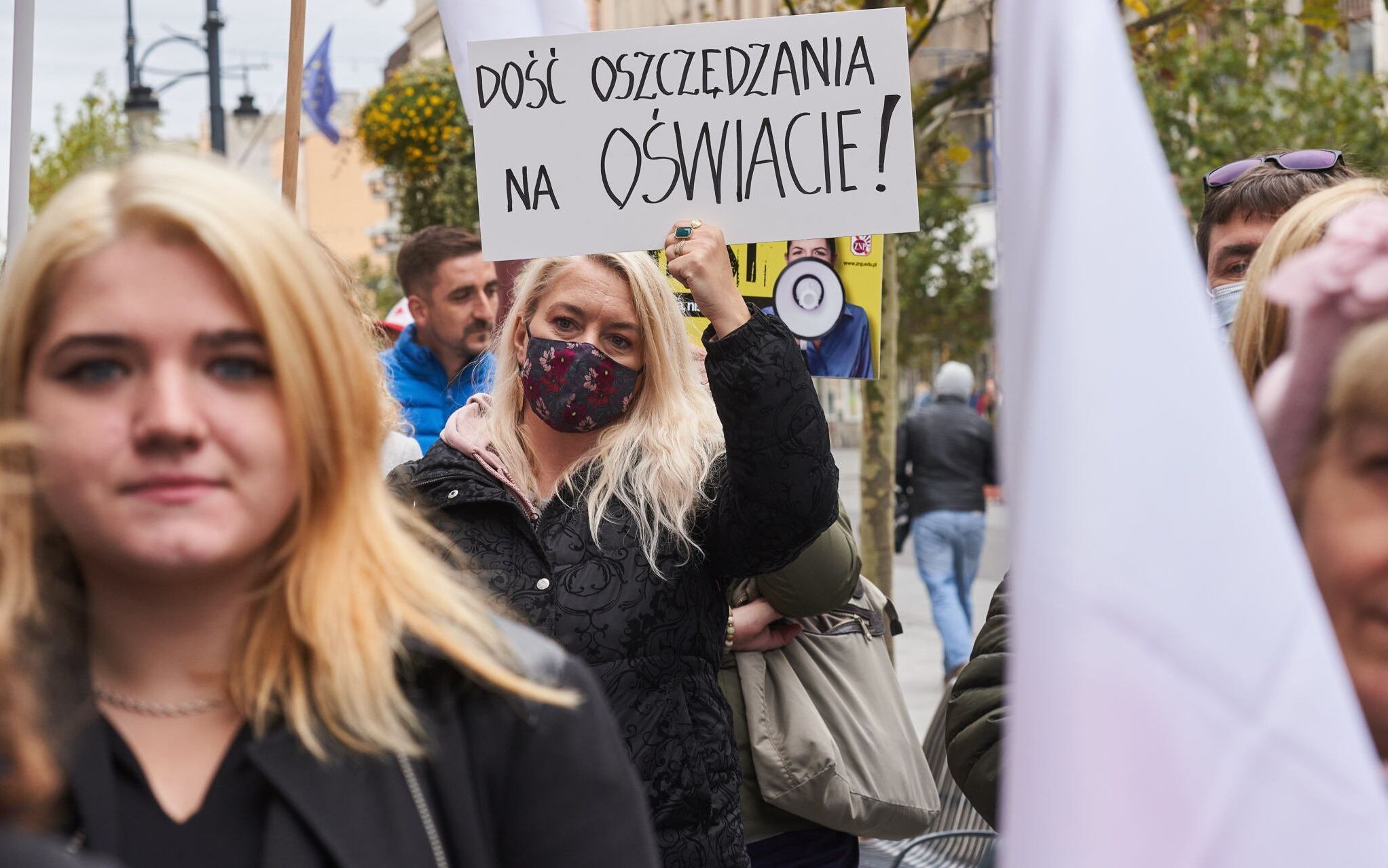 14.10.2021 Lodz , Urzad Miasta , ul. Piotrkowska . Protest nauczycieli - w Dzien Nauczyciela ( Swieto Edukacji Narodowej )
Fot. Marcin Stepien / Agencja Wyborcza.pl
