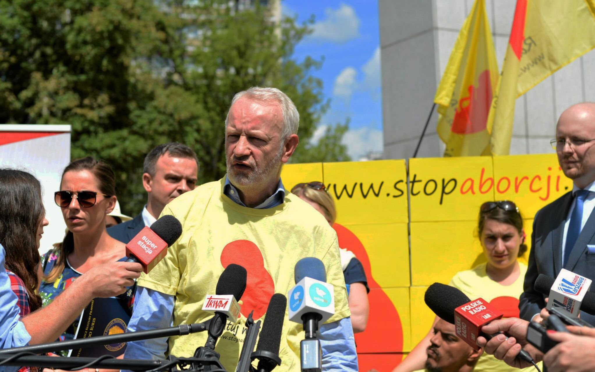 05.07.2016 Warszawa , ul. Wiejska . Mariusz Dzierzawski z Fundacji "Pro - prawo do zycia" podczas konferencji prasowej komitetu inicjatywy ustawodawczej " Stop Aborcji " po , ktorej zlozono zebrane podpisy w biurze sejmu .
Fot. Maciek Jazwiecki / Agencja Gazeta