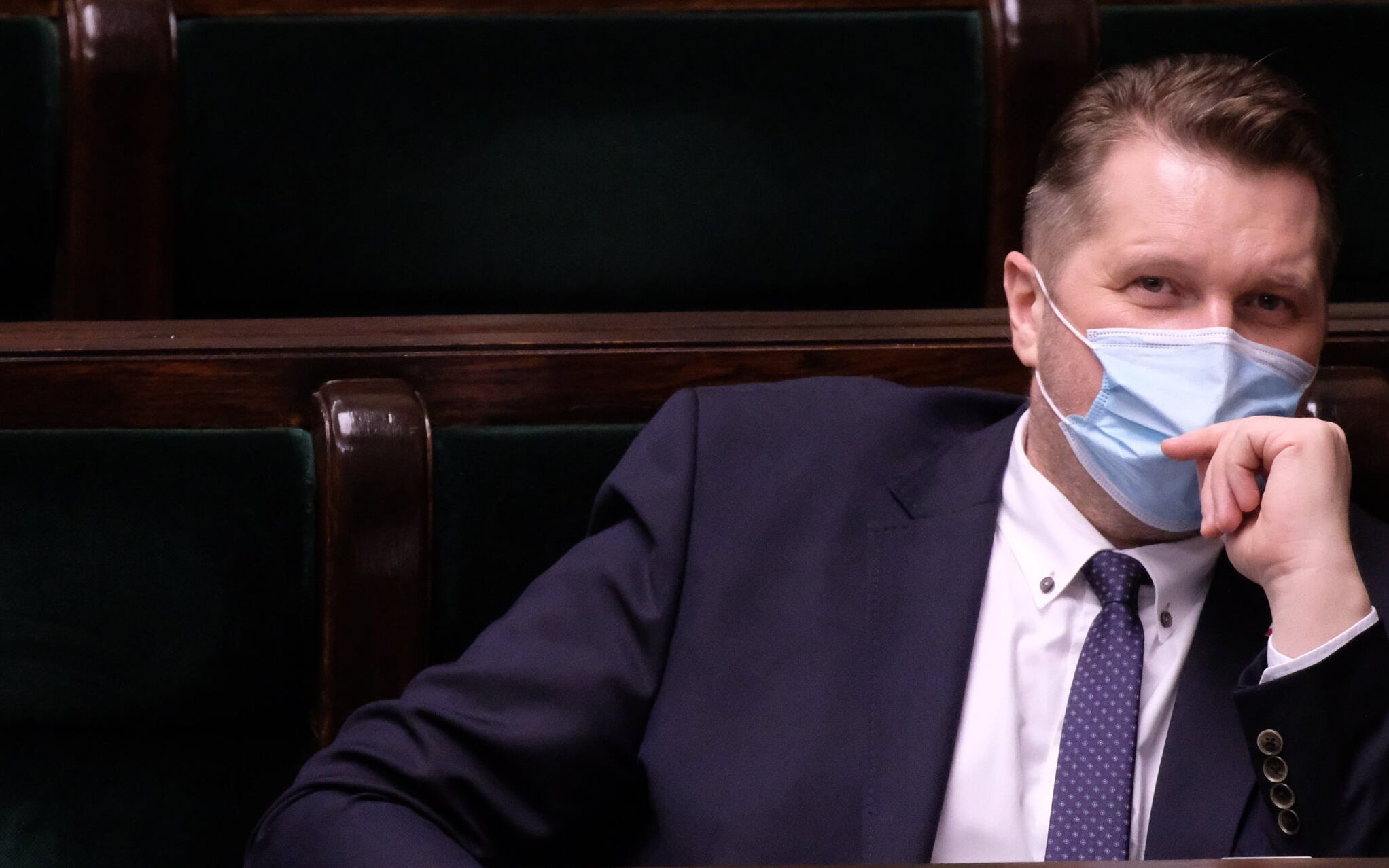 25.02.2021 Warszawa ul Wiejska , Sejm . Drugi dzien  26 posiedzenia . Poslowie podczas wieczornego bloku glosowan . Nz Przemyslaw Czarnek .
Fot. Slawomir Kaminski / Agencja Gazeta