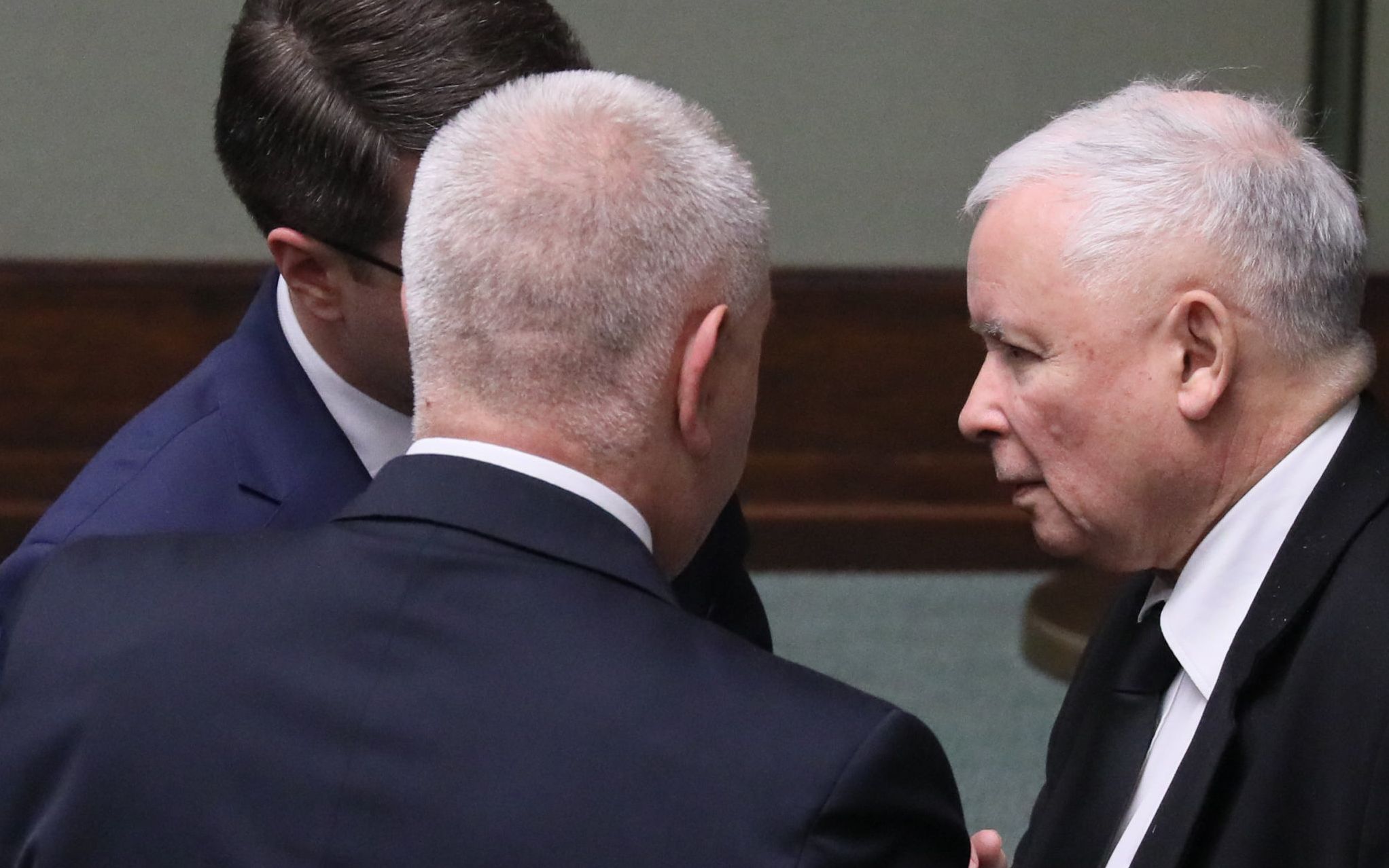 04.07.2019 Warszawa . Sejm . Od lewej: rzecznik rzadu Piotr Muller , wicepremier Jacek Sasin , Jaroslaw Kaczynski , Mariusz Blaszczak podczas sprawozdania dotyczacego prezydenckiego projektu ustawy dotyczacej tak zwanych '' frankowiczow '' .
Fot. Slawomir Kaminski / Agencja Gazeta
