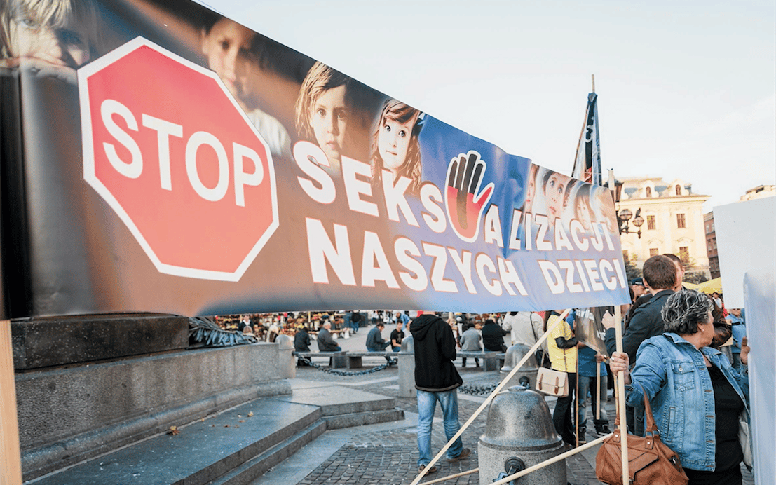 Grafika do artykułu Polskie Towarzystwo Seksuologiczne o projekcie "Stop pedofilii": Zwiększy zagrożenie przemocą seksualną