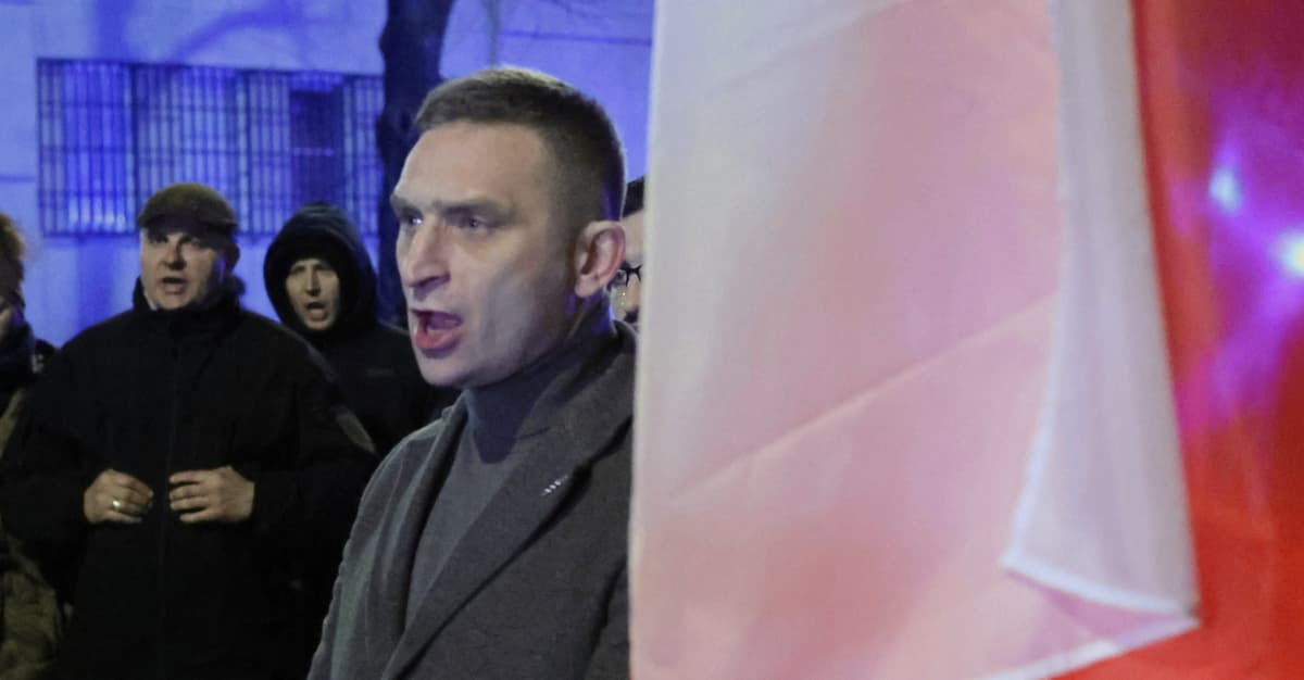 Bąkiewicz odpowie za naruszenie nietykalności cielesnej Babci Kasi. Jest decyzja Bodnara