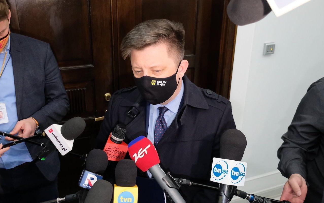 27.04.2021 Warszawa . Sejm . Minister Michal Dworczyk (C) podczas spotkania premiera Mateusza Morawieckiego z politykami Lewicy w sprawie Krajowego Planu Odbudowy i Europejskiego Funduszu Odbudowy zwiazanymi z epidemia koronawirusa .
Fot. Slawomir Kaminski / Agencja Gazeta