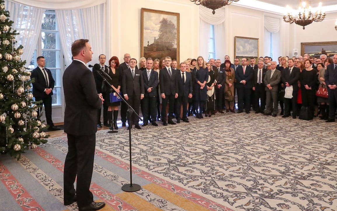 Grafika do artykułu Oto elita "dobrej zmiany". Lista 127 sędziów i prawników zaproszonych przez KRS na zamkniętą imprezę