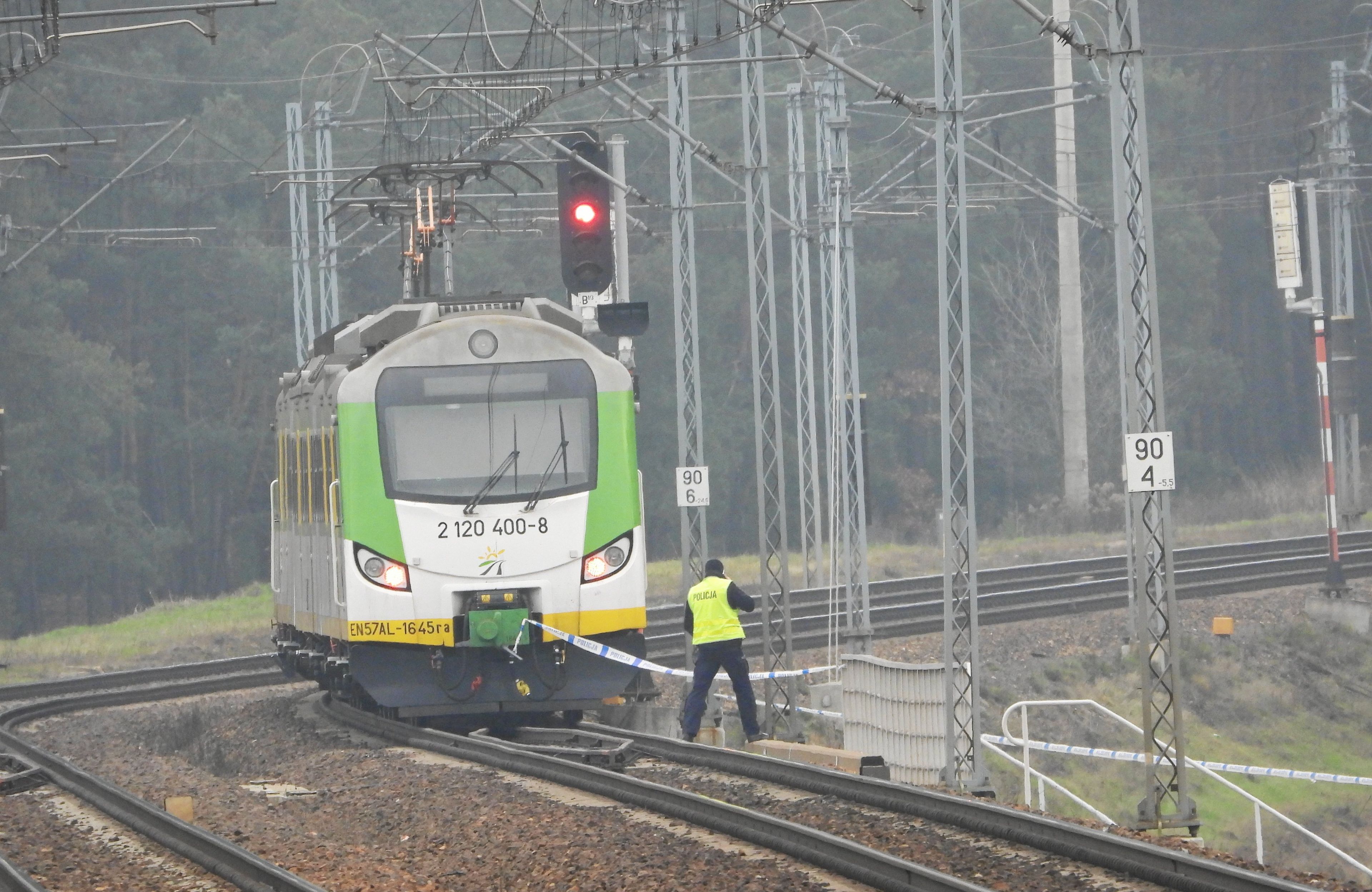 Uszkodzony fragment torowiska w powiecie garwolinskim