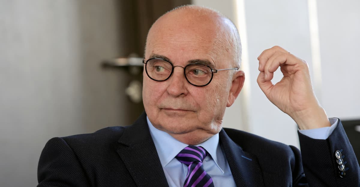 Prof. Wyrzykowski o TK: Jak zrzucić antykonstytucyjne kajdany